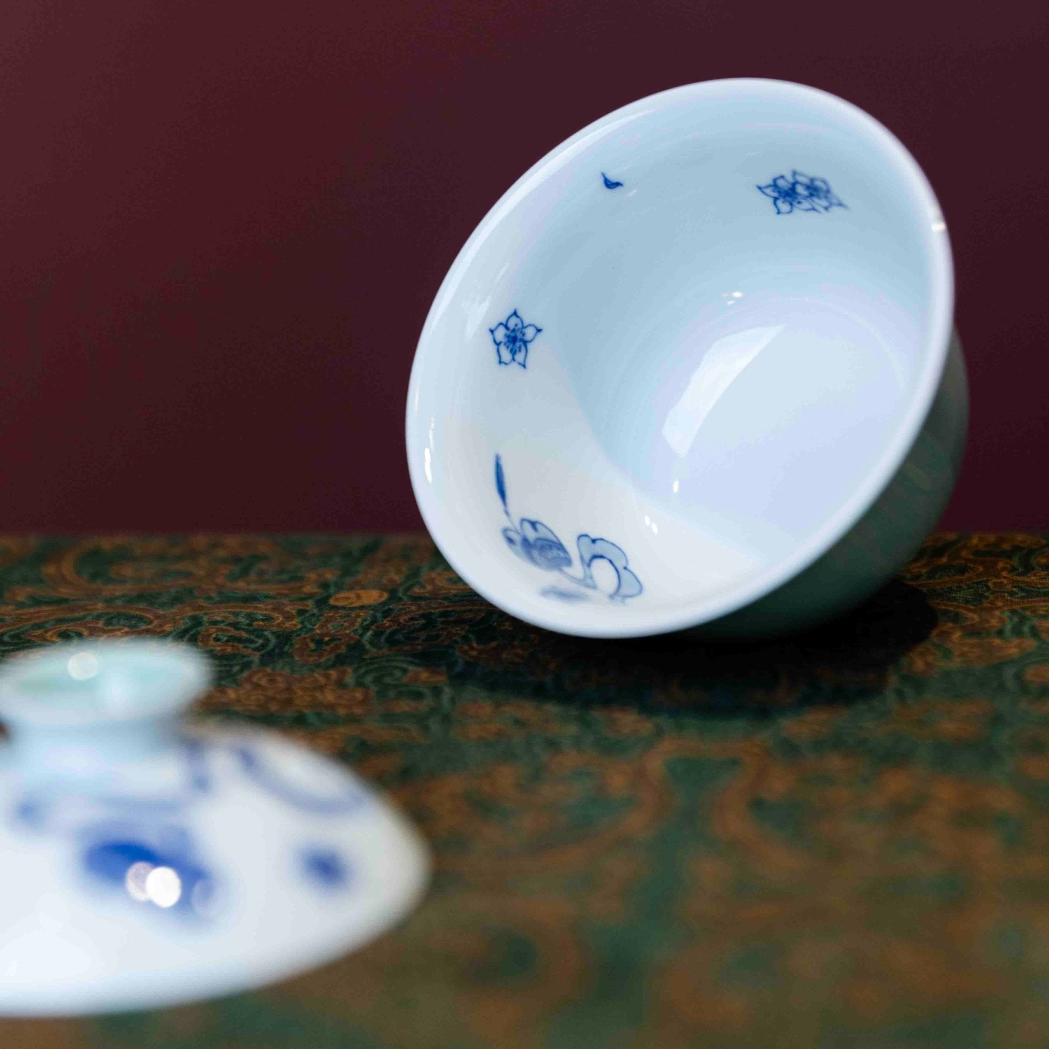 Xiu Qiu Hua 120cc - Jing De Zhen Porcelain Gaiwan - zycs_China