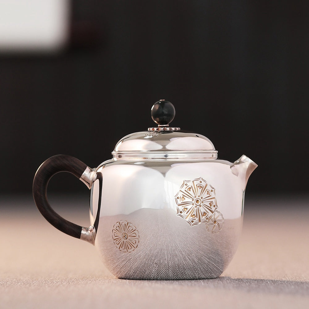 Pi Qiu Hua 200cc - Handmade silver pot zycschina