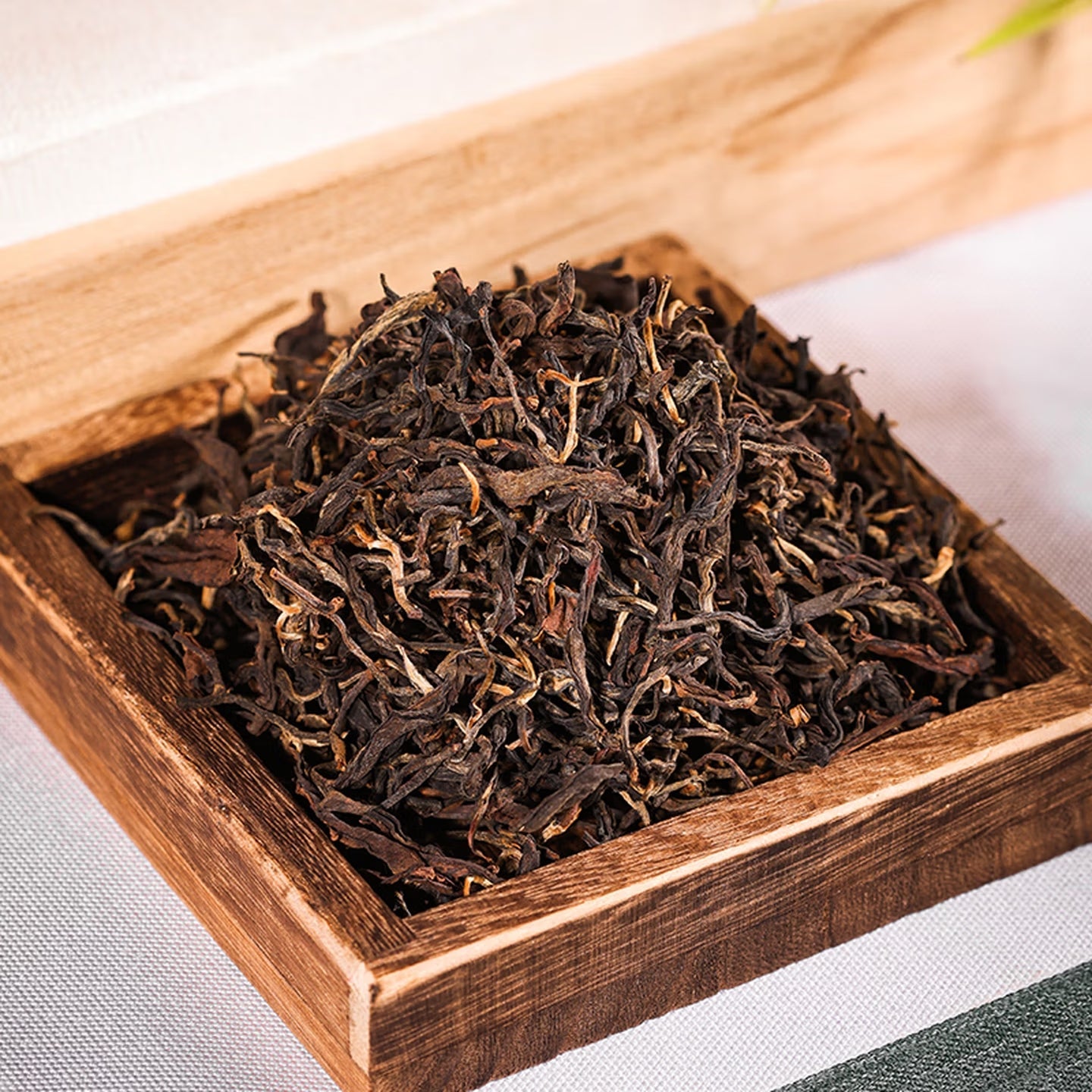 Tai Jia Shai Hong black tea - Fine Tea zycschina