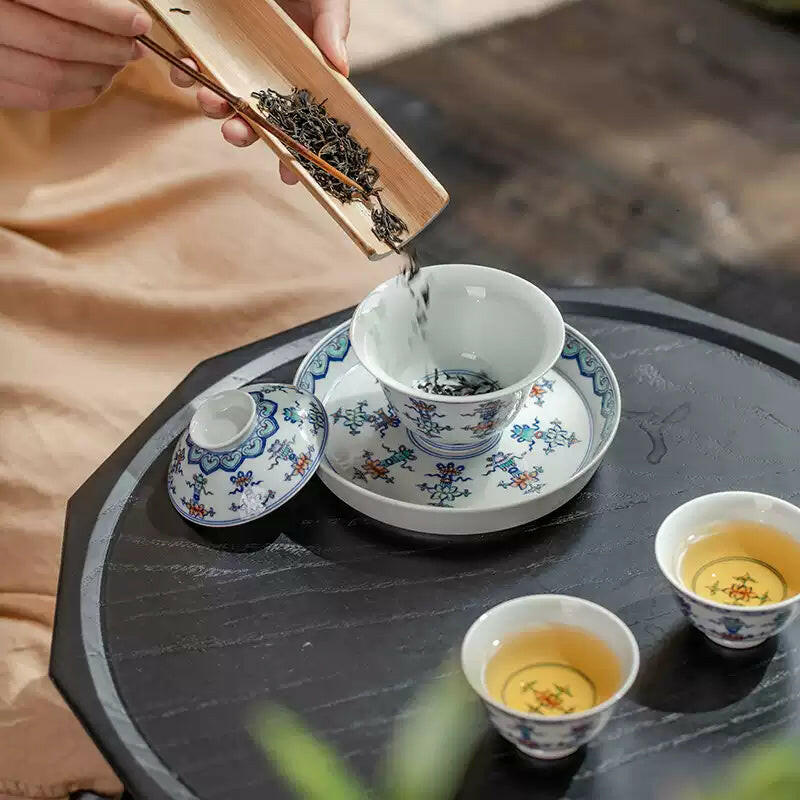 Lian Tuo Ba Bao - Jing De Zhen Porcelain Gaiwan zycschina
