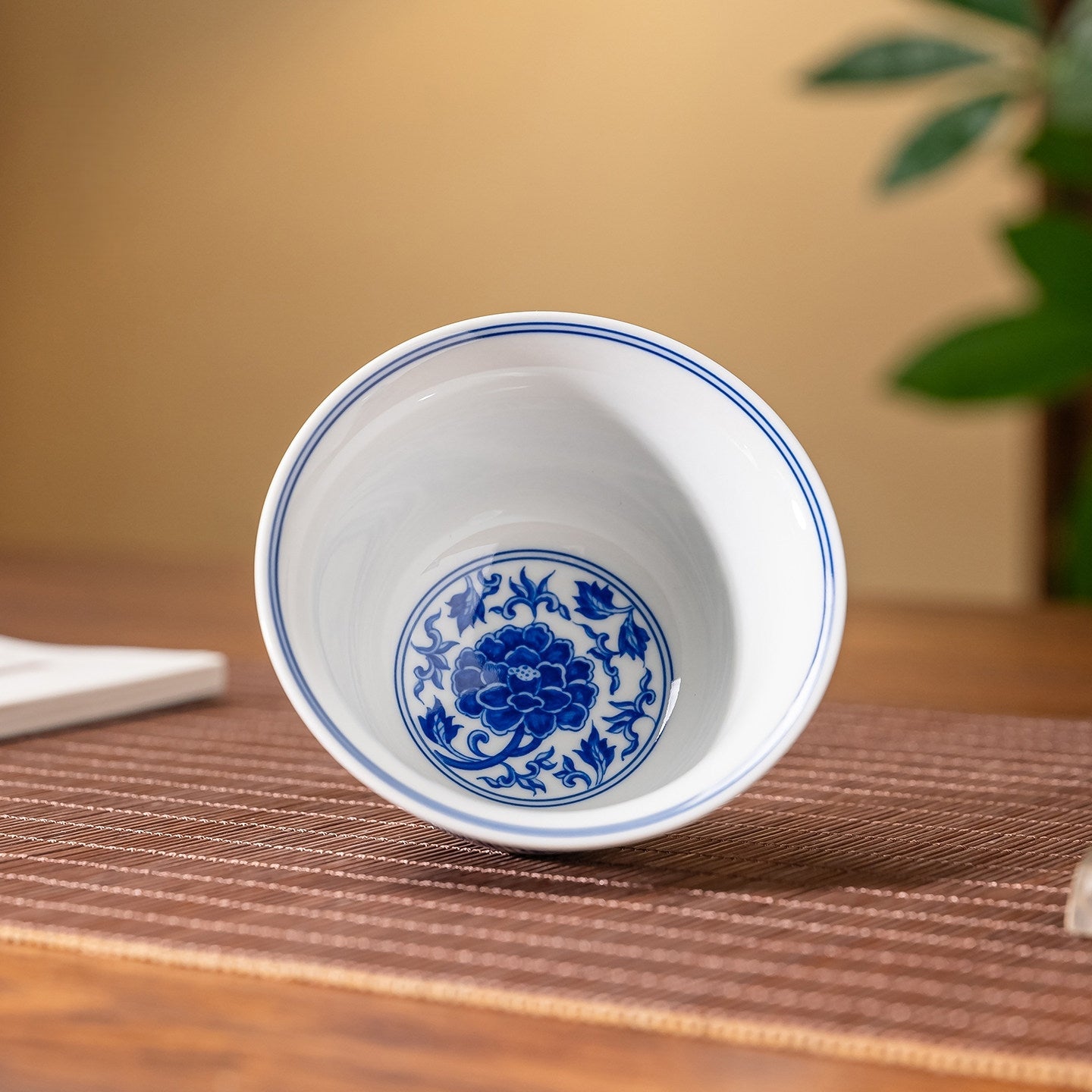 Chan Zhi Mu Dan 150cc - Jing De Zhen Porcelain Gaiwan zycschina
