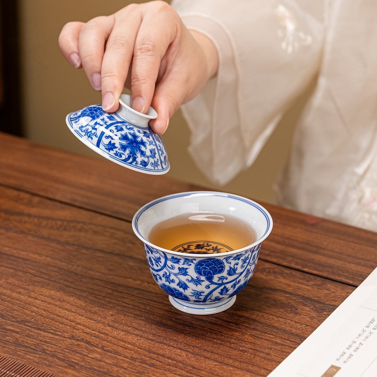 Chan Zhi Mu Dan 150cc - Jing De Zhen Porcelain Gaiwan zycschina