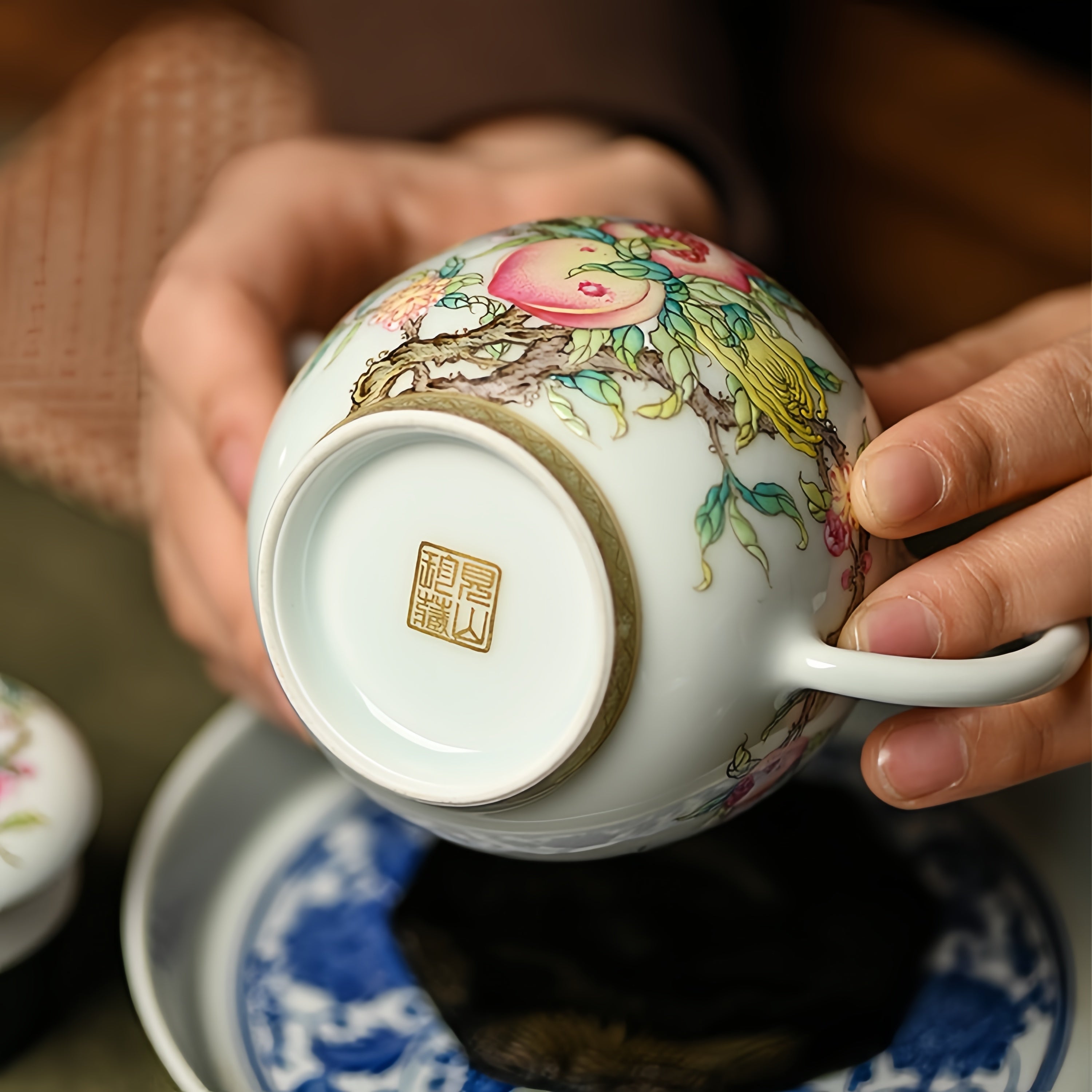 San Duo Shou Tao 220cc - Jing De Zhen Porcelain Teapot zycschina