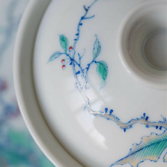 Tai Hu Shi Ba Jiao Cui Niao - Jing De Zhen Porcelain Gaiwan zycschina