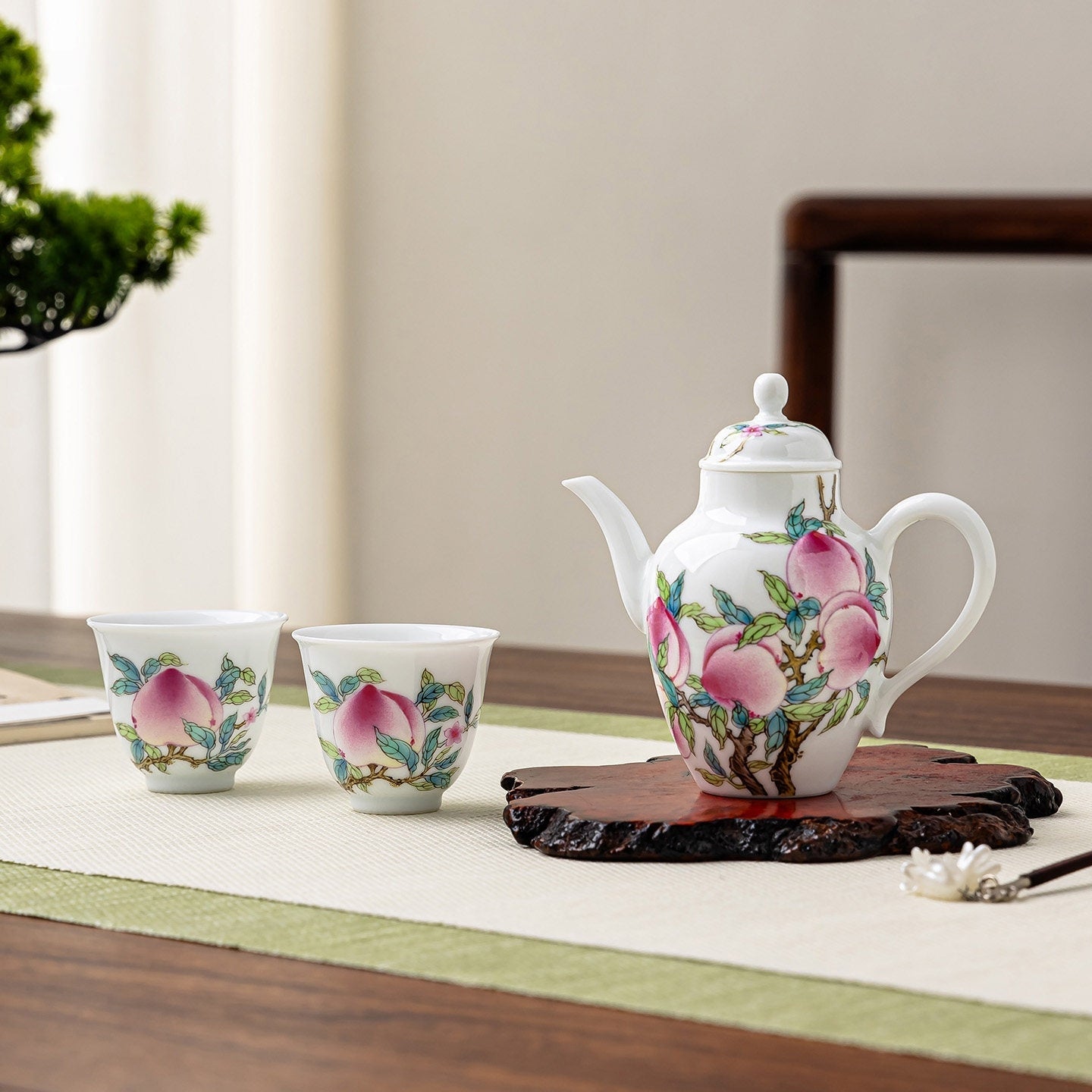Wu Tao 170cc - Jing De Zhen Porcelain Teapot zycschina