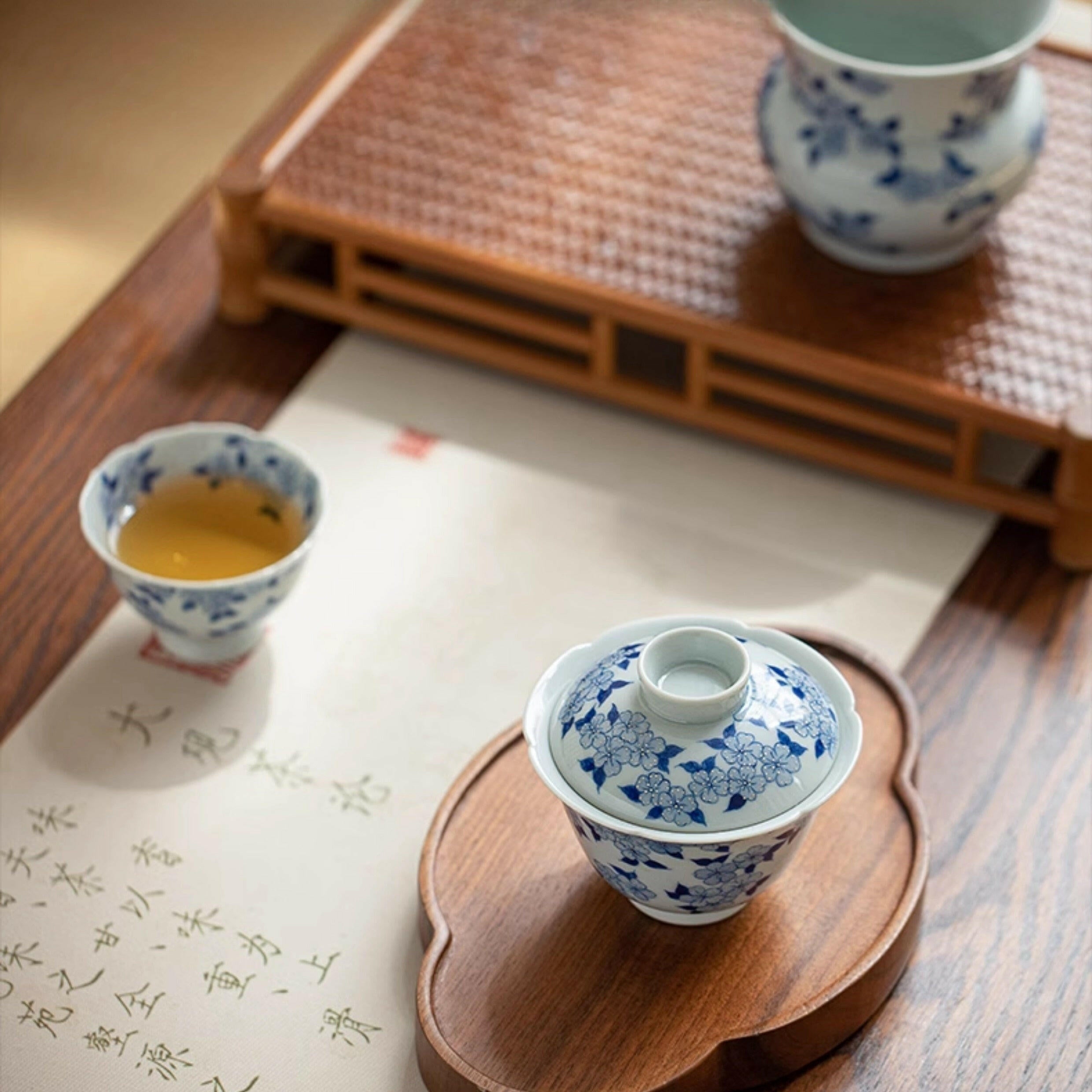 Li Hua Sa Jin - Jing De Zhen Porcelain Gaiwan zycschina