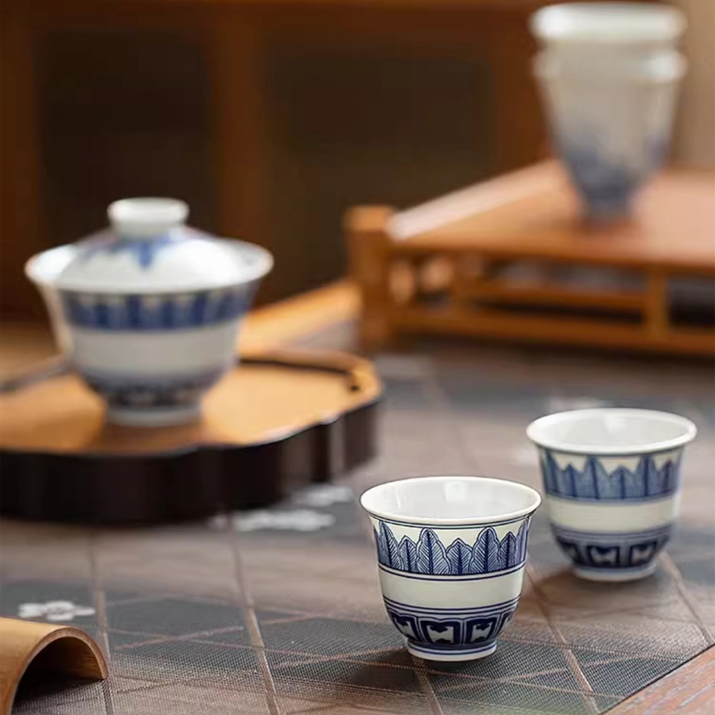 Lian Ban Jiao Ye - Jing De Zhen Porcelain Teacup zycschina