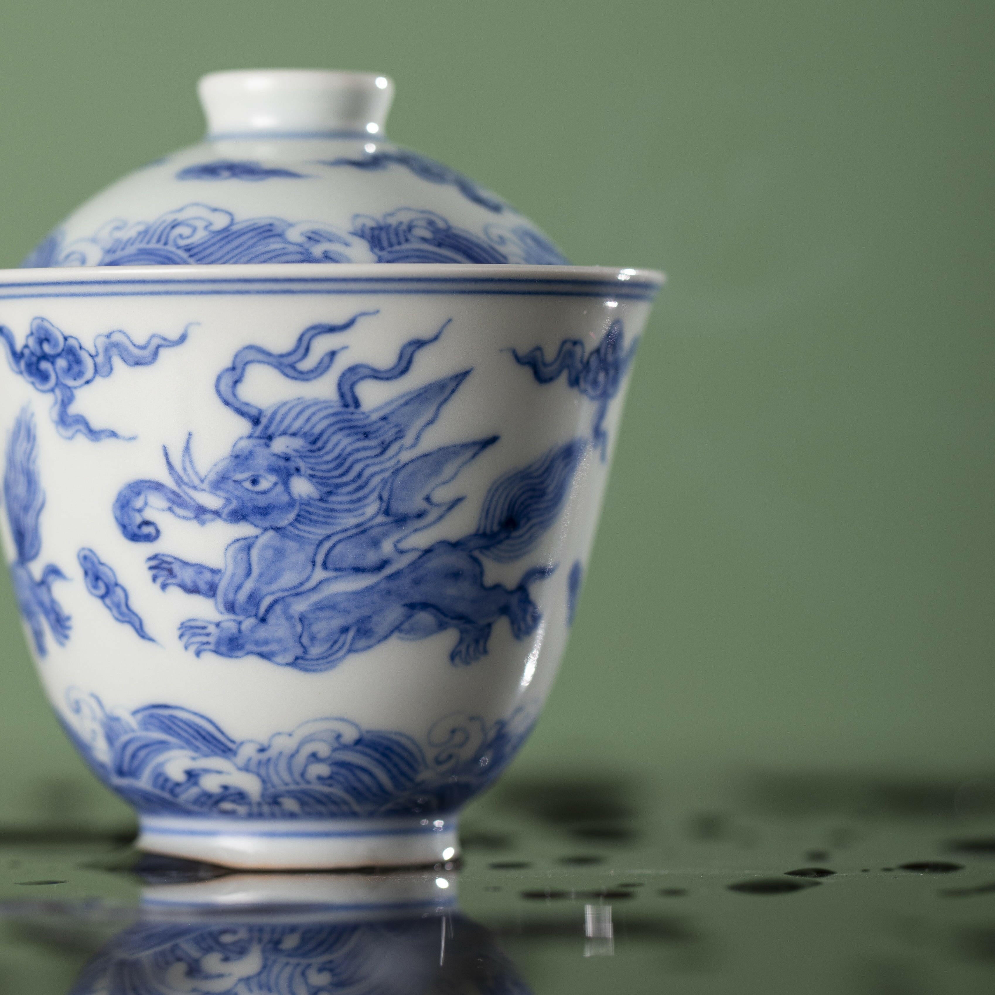 Hai Shui Rui Shou - Jing De Zhen Porcelain Gaiwan zycschina