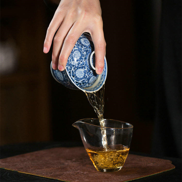 Bai Chan Zhi Hua Hui - Jing De Zhen Porcelain Gaiwan zycschina