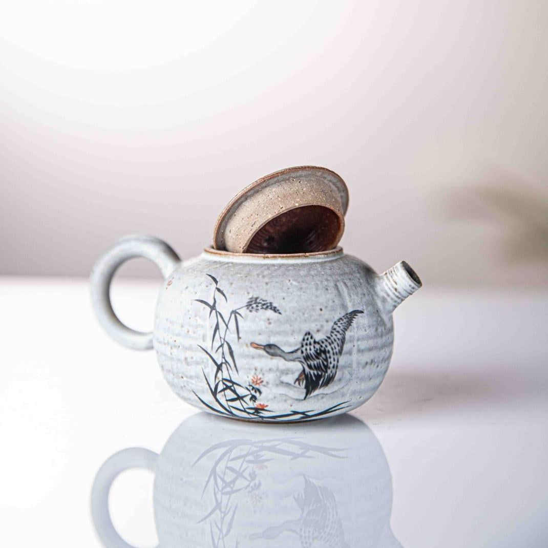 Lu Yan Nan Gua - Jing De Zhen Porcelain Teapot zycschina