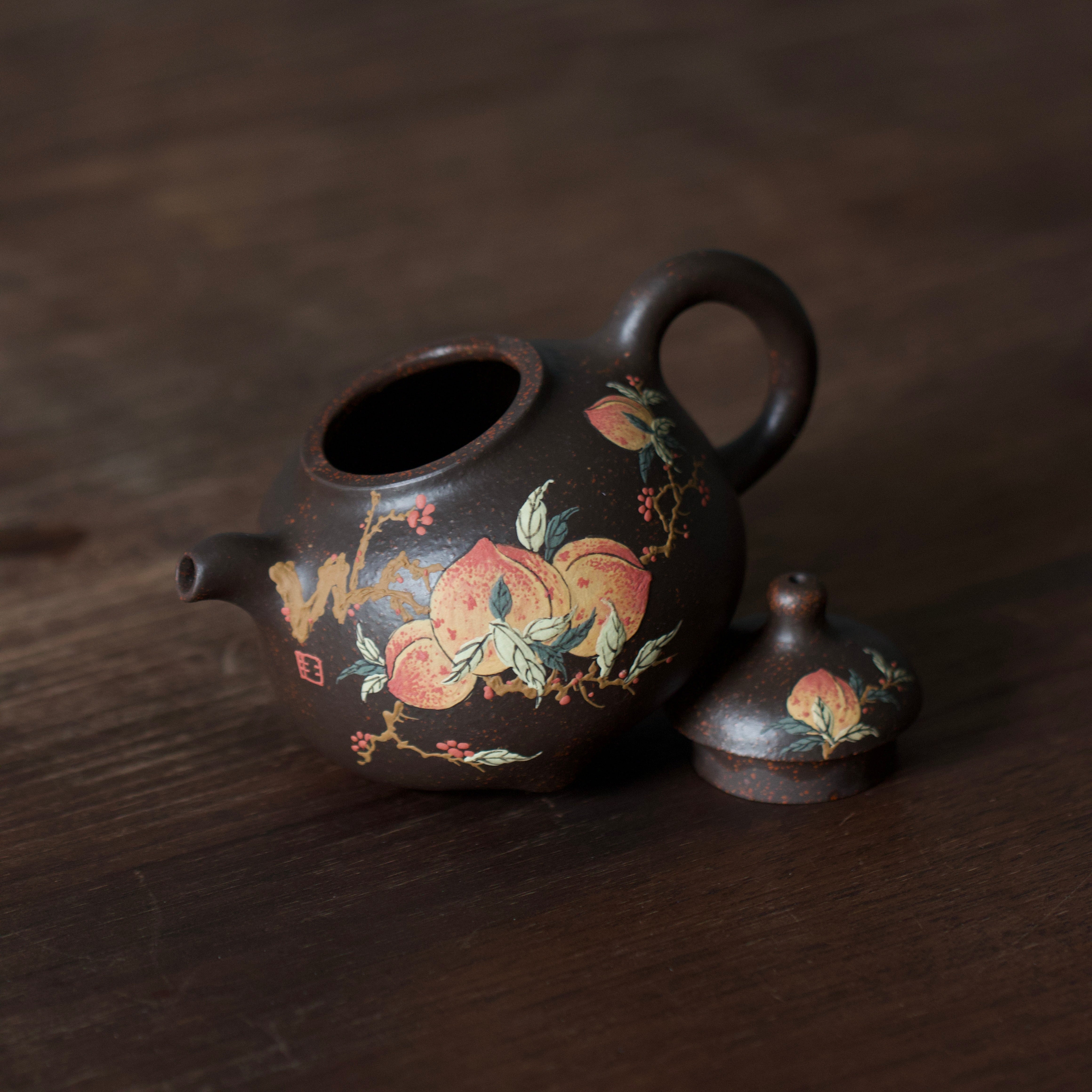 San Zu Ru Ding 125cc - Yixing Handmade Teapot.