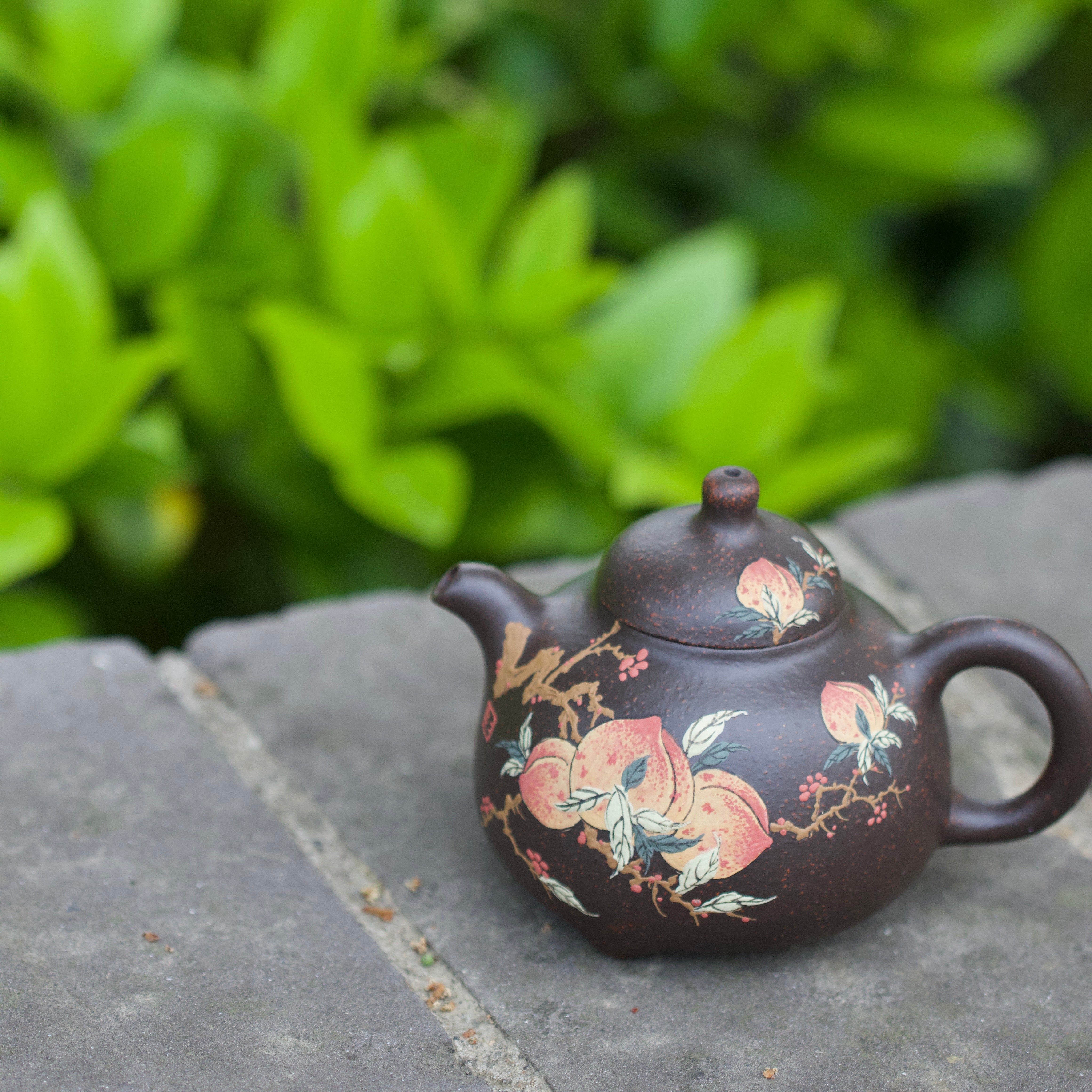 San Zu Ru Ding 125cc - Yixing Handmade Teapot.