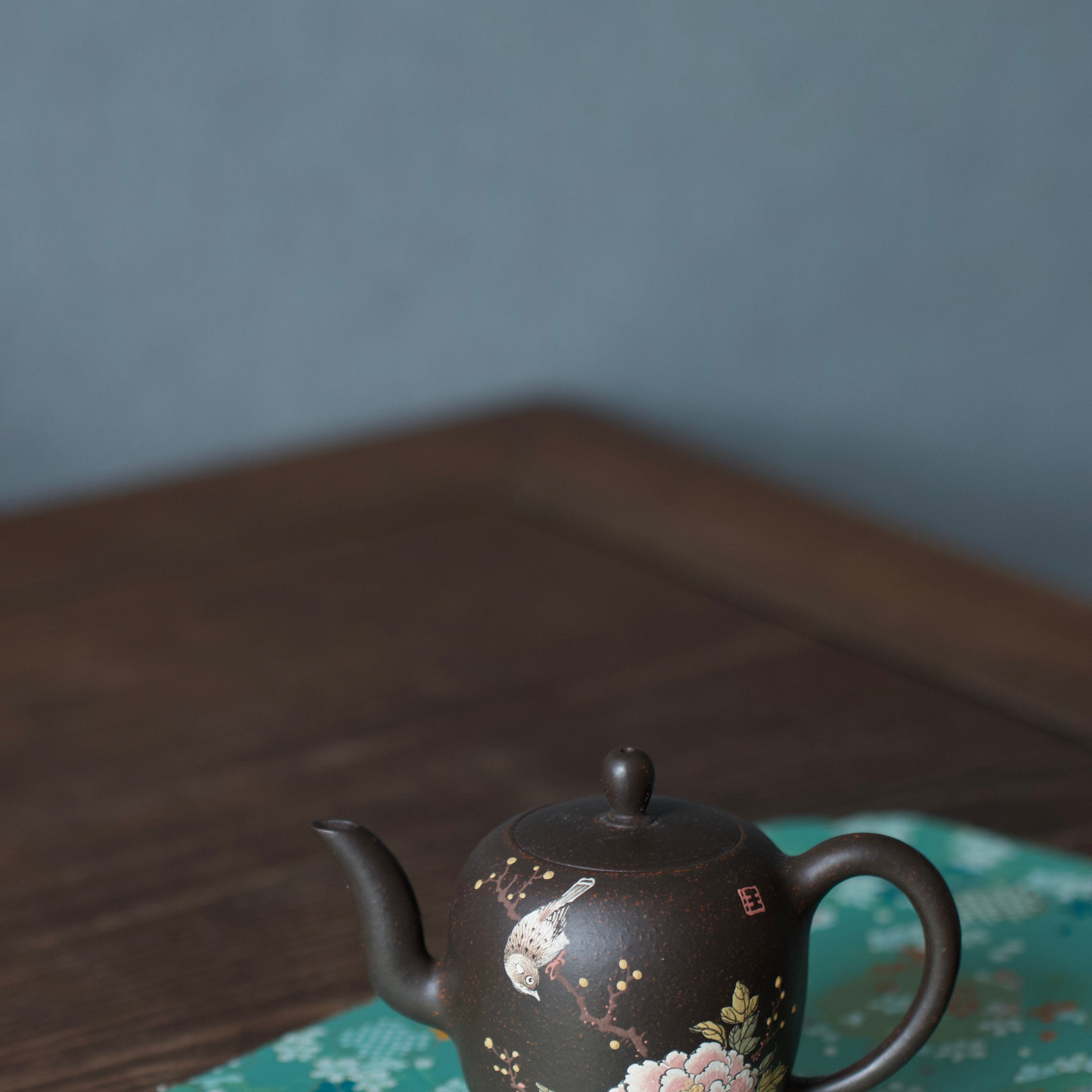 Hua Jian Cui Niao 175cc - Yixing Handmade Teapot.