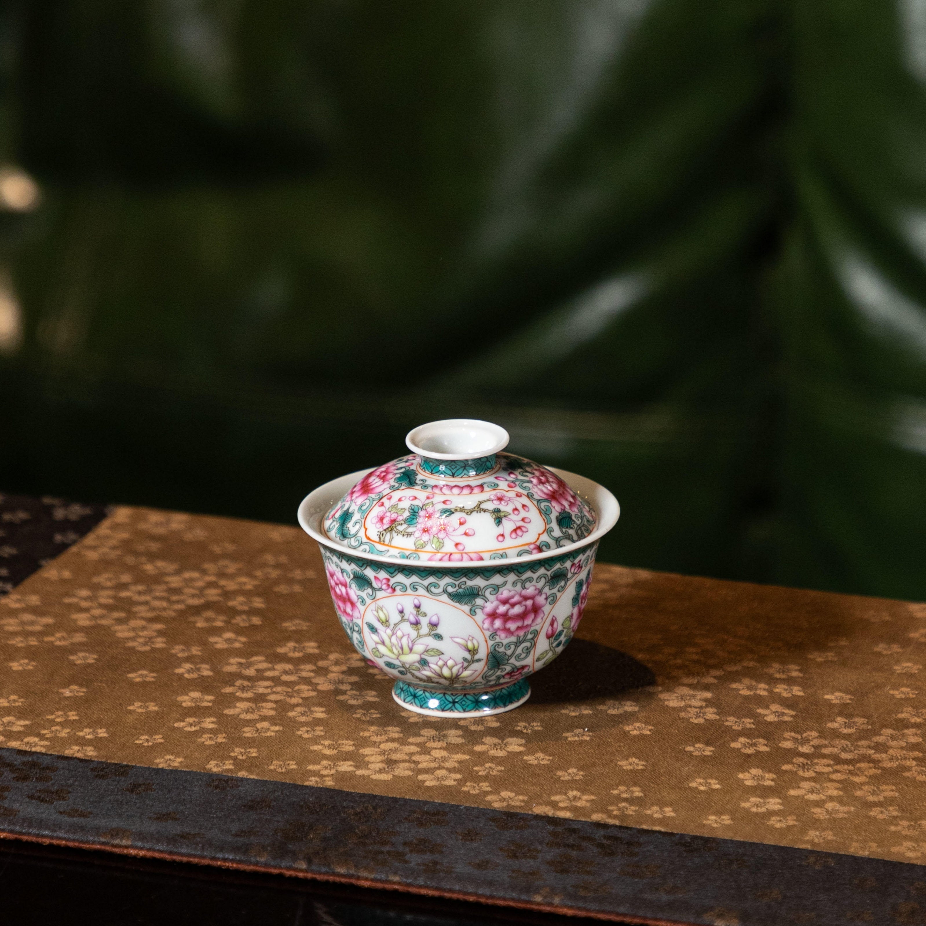 Hua Hui 90cc - Jing De Zhen Porcelain Gaiwan zycschina