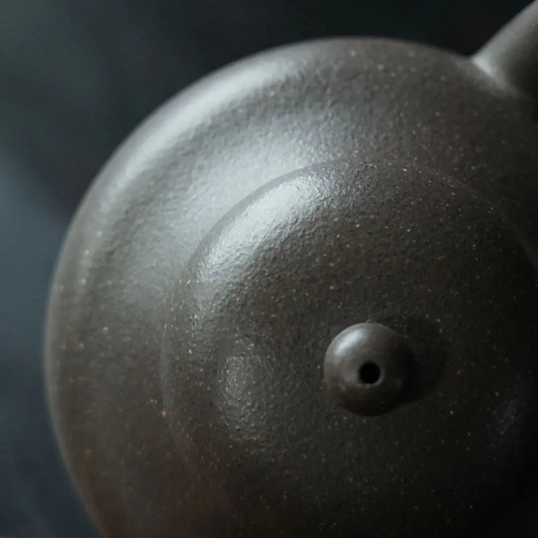 Ai Li 110cc - Yixing Handmade Teapot 江苏宜兴