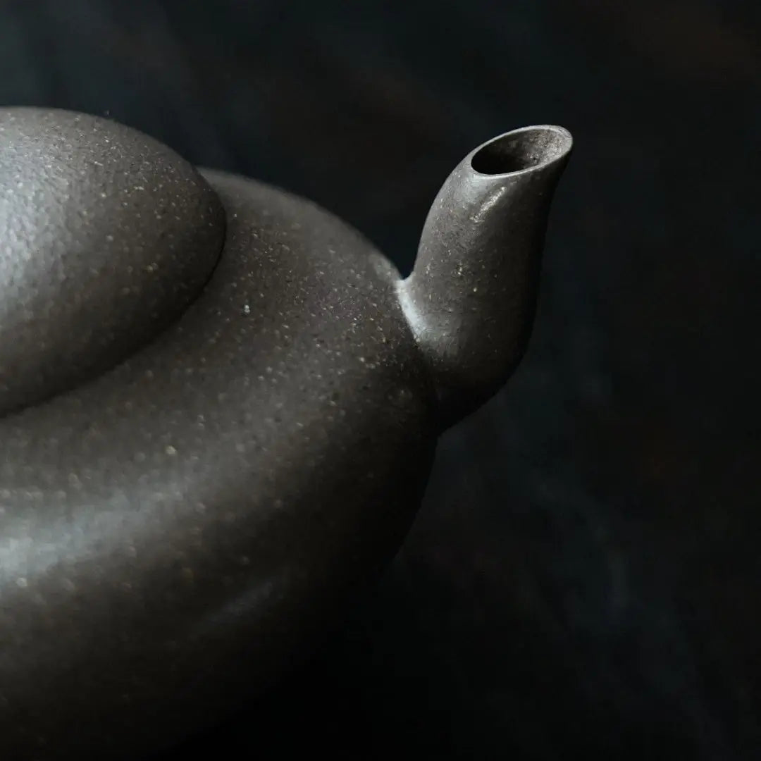 Ai Li 110cc - Yixing Handmade Teapot 江苏宜兴