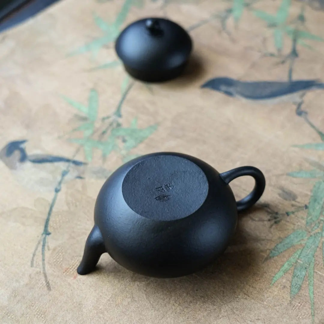 Ai Li 90cc - Yixing Handmade Teapot 江苏宜兴