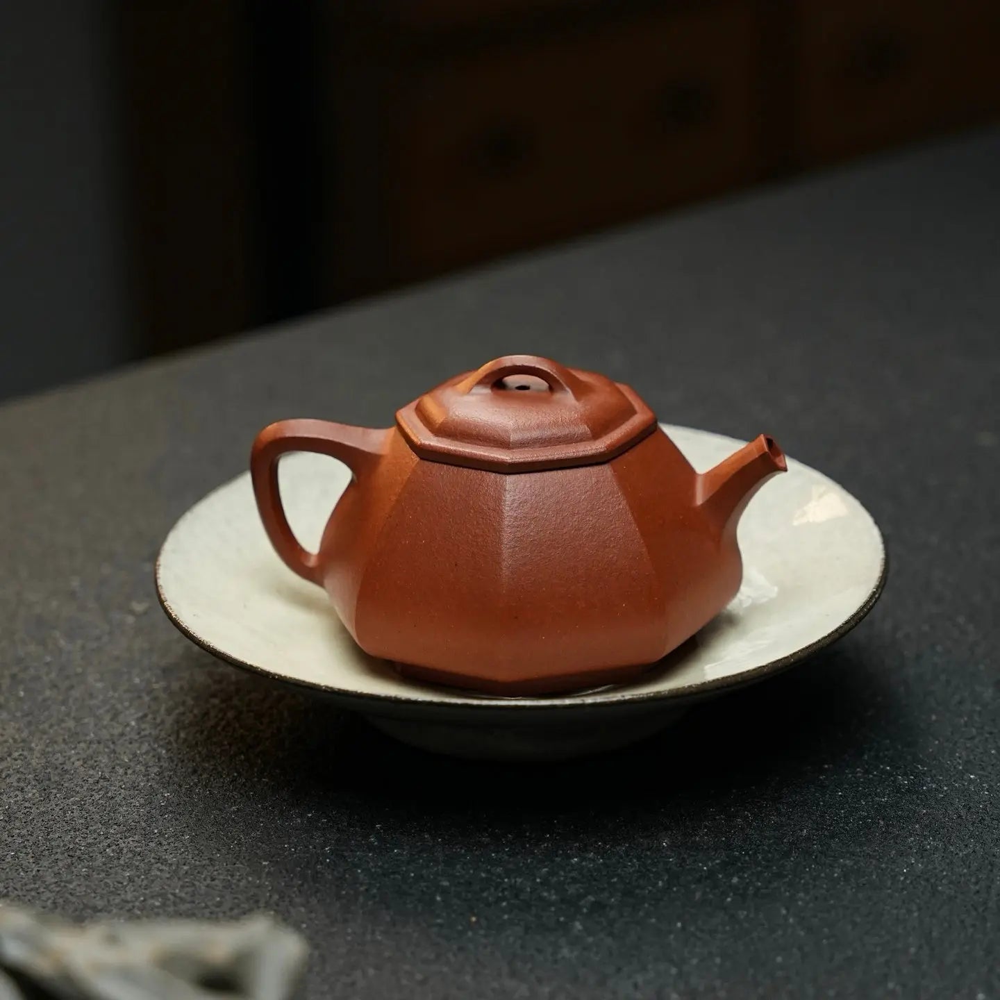Ba Fang Jing Piao 180cc - Yixing Handmade Teapot 江苏宜兴