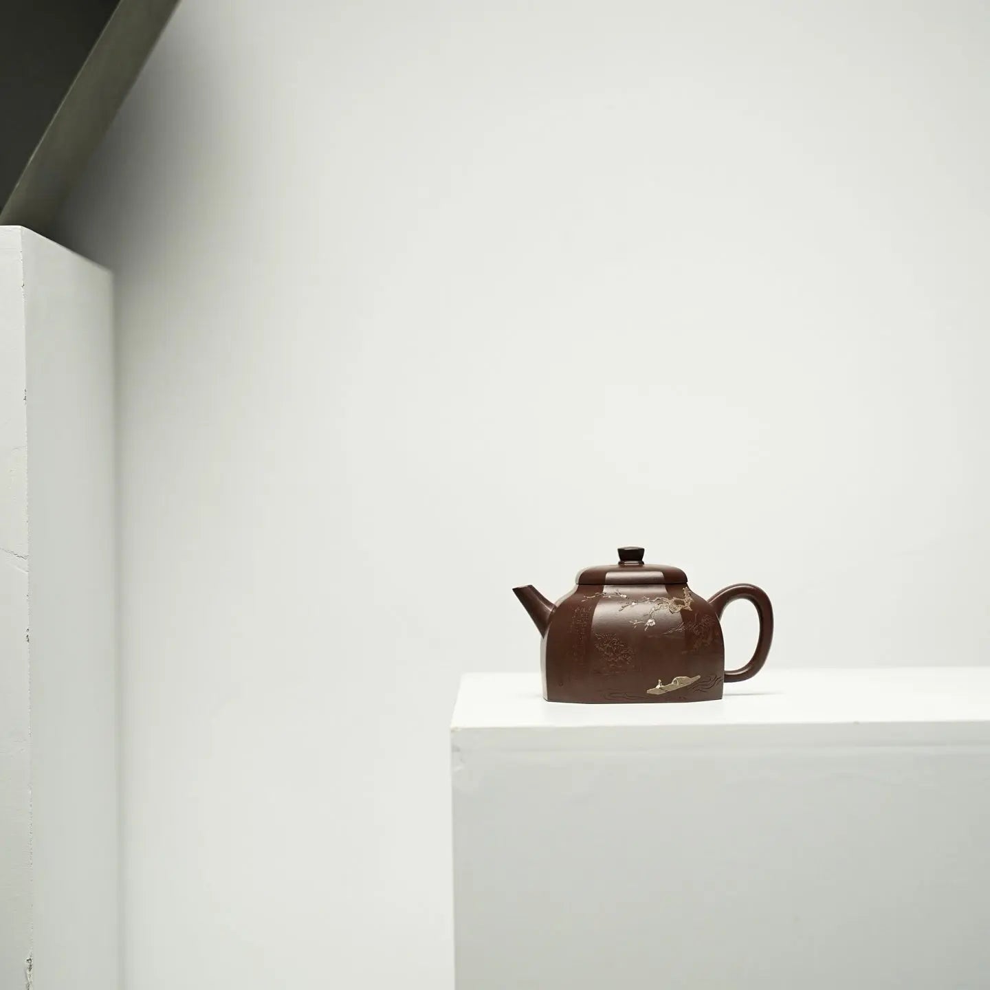 Ba Fang Yun Lu 160cc - Yixing Handmade Teapot 江苏宜兴