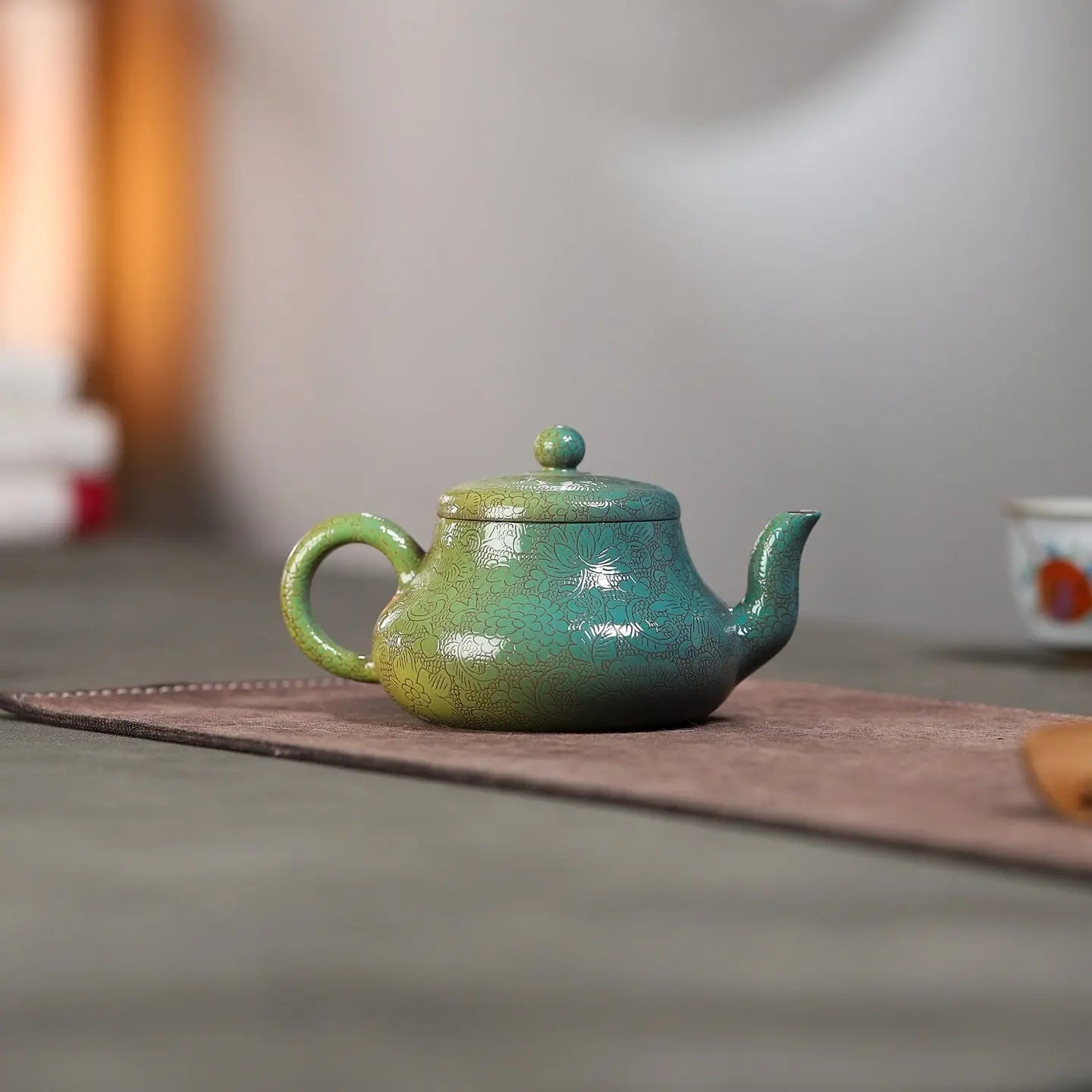 Ba Hua Jun De 220cc - Yixing Handmade Teapot 江苏宜兴