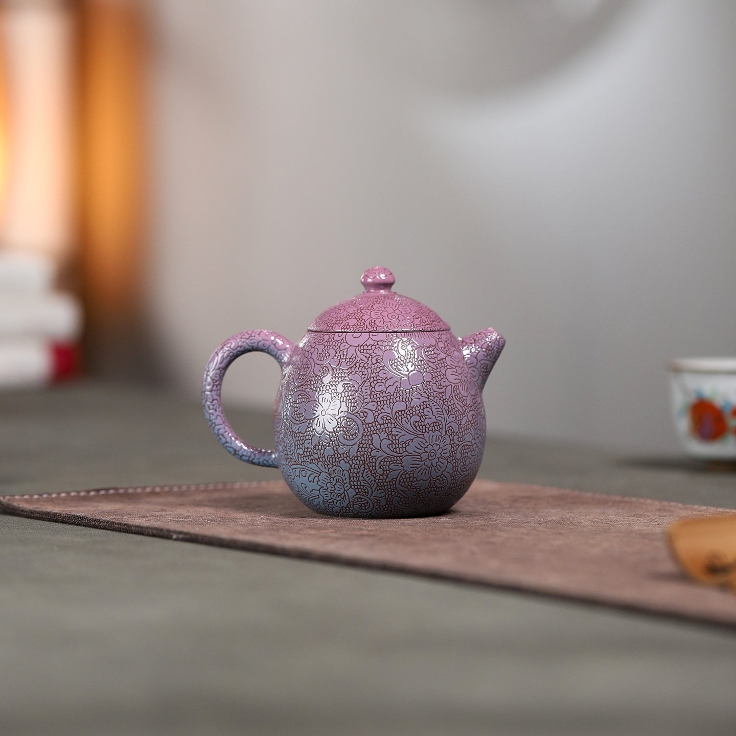 Ba Hua Long Dan 240cc - Yixing Handmade Teapot 江苏宜兴