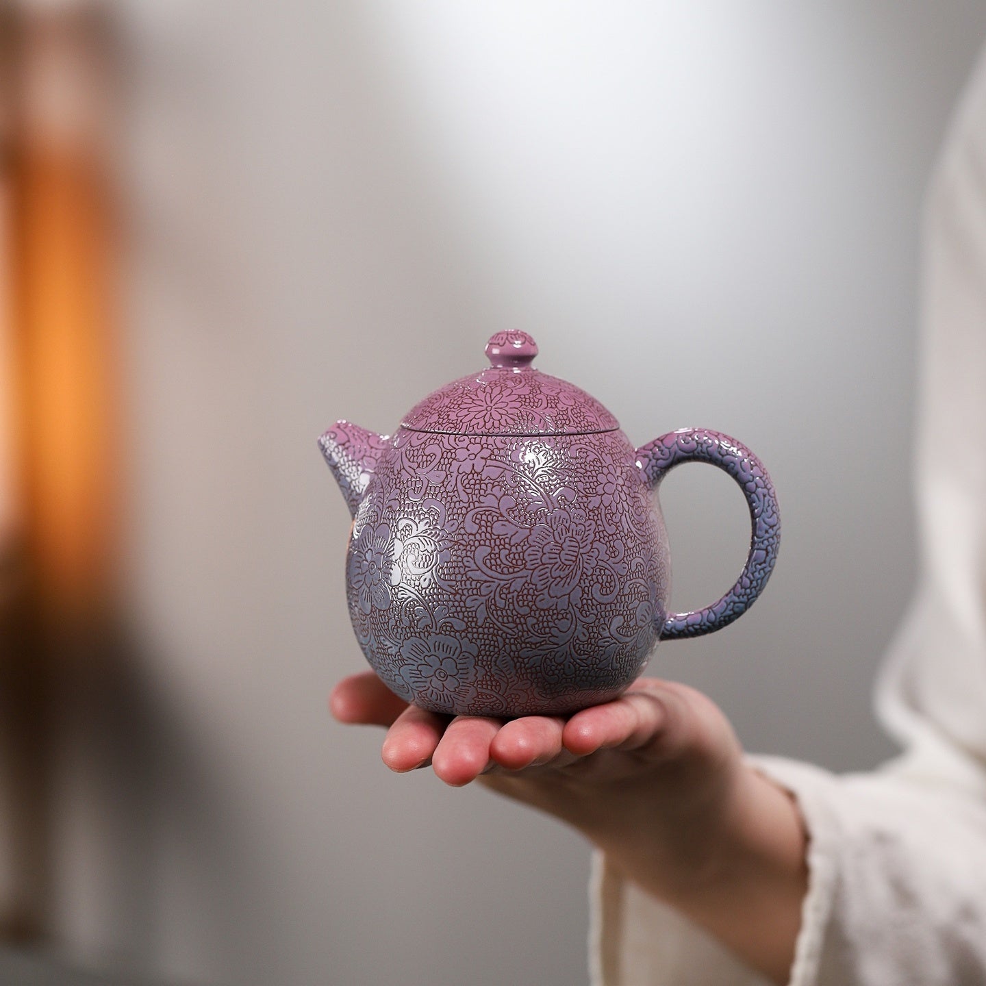 Ba Hua Long Dan 240cc - Yixing Handmade Teapot 江苏宜兴