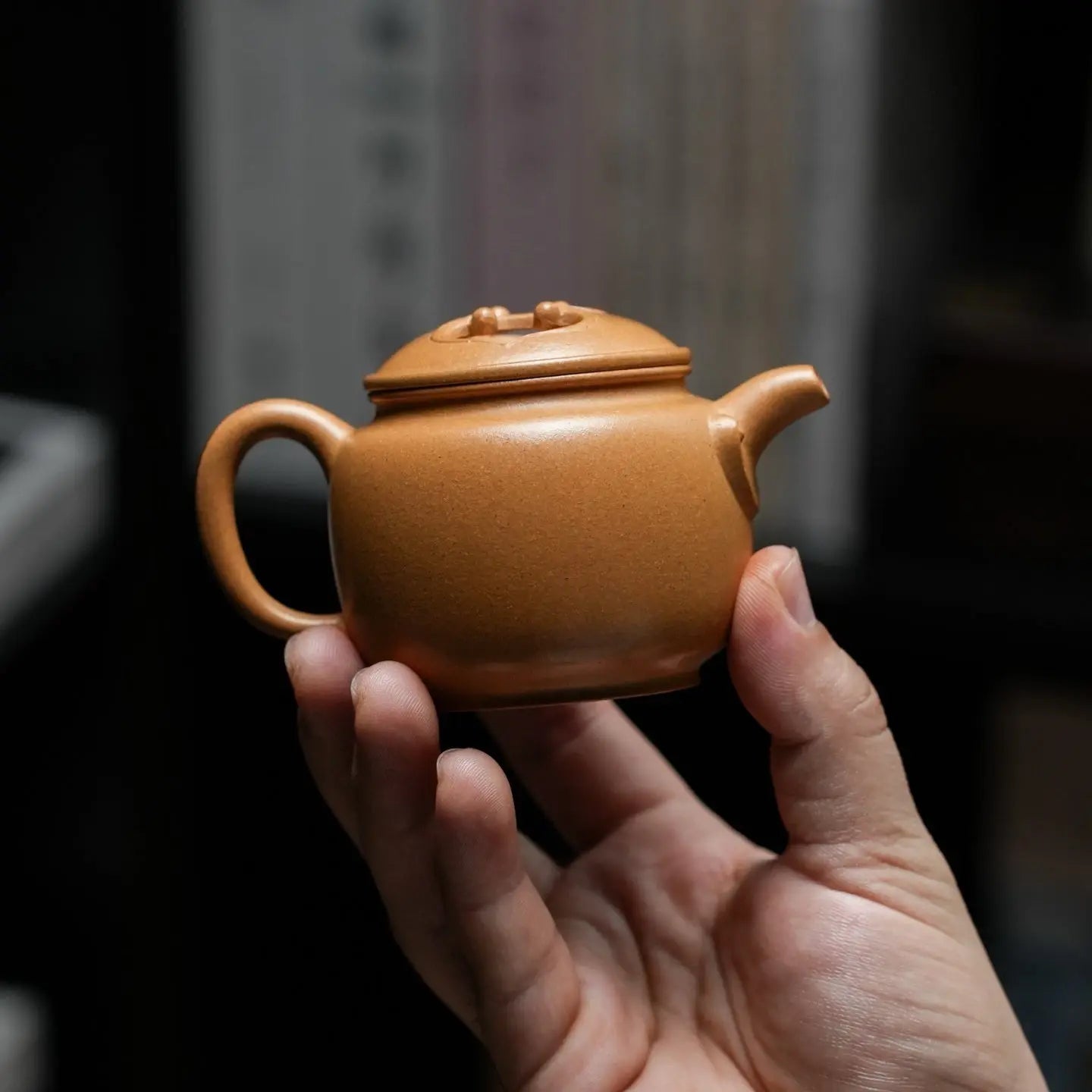 Bao Xiang 150cc - Yixing Handmade Teapot 江苏宜兴