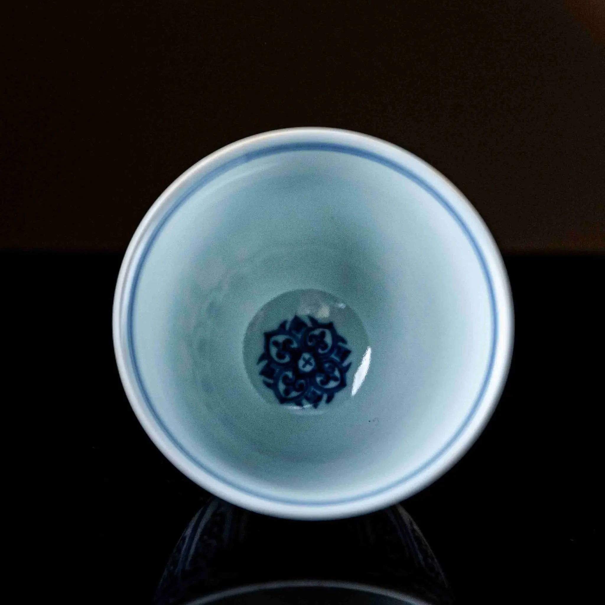 Bao Xiang Juan Cao 150cc - Jing De Zhen Porcelain Gaiwan zycschina