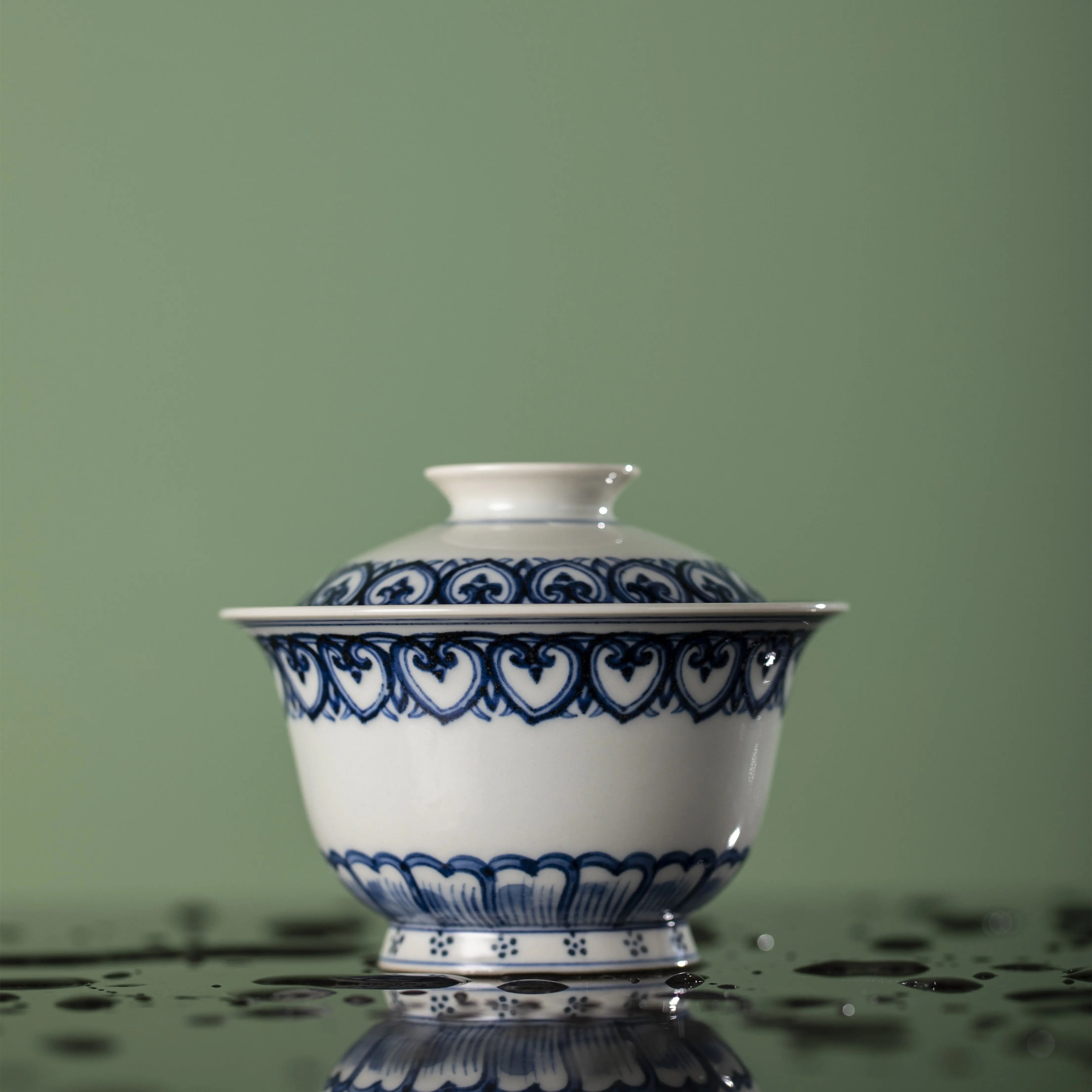 Bao Xiang Wen - Jing De Zhen Porcelain Gaiwan zycschina