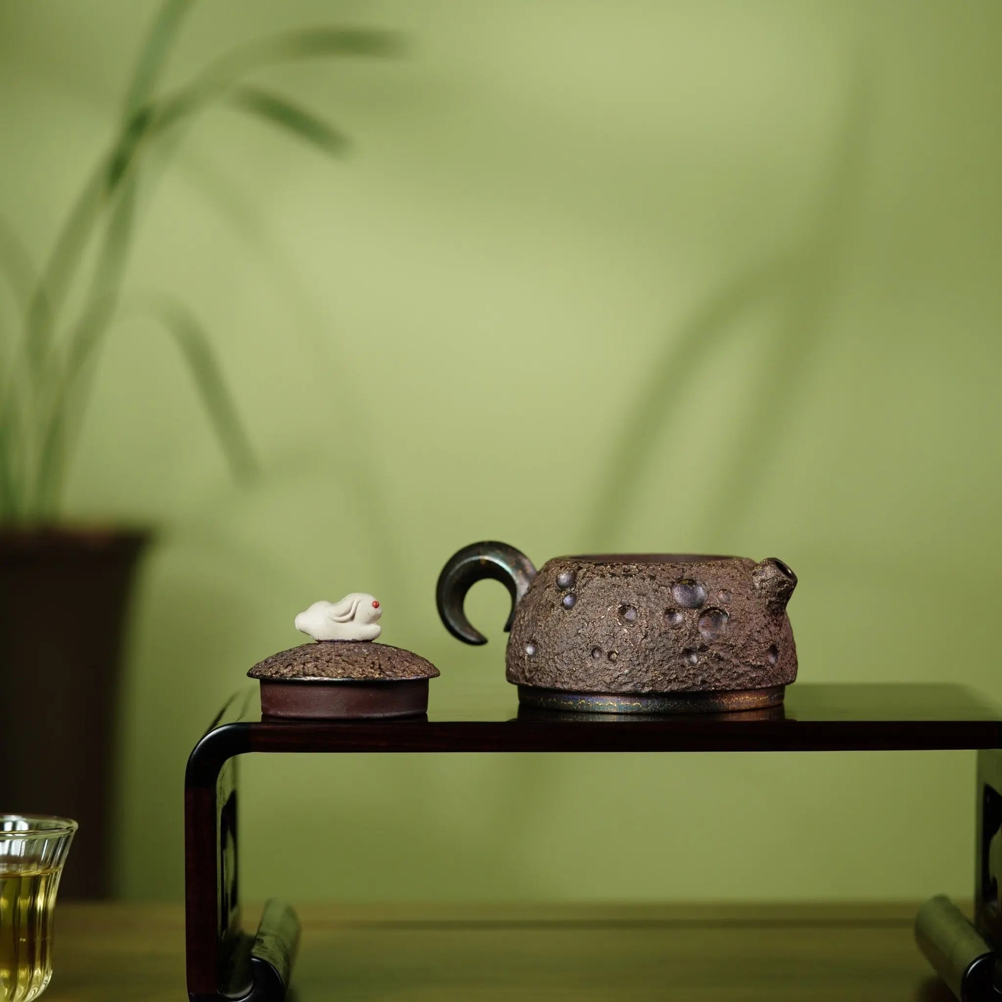 Ben Yue 200cc - Yixing Handmade Teapot 江苏宜兴