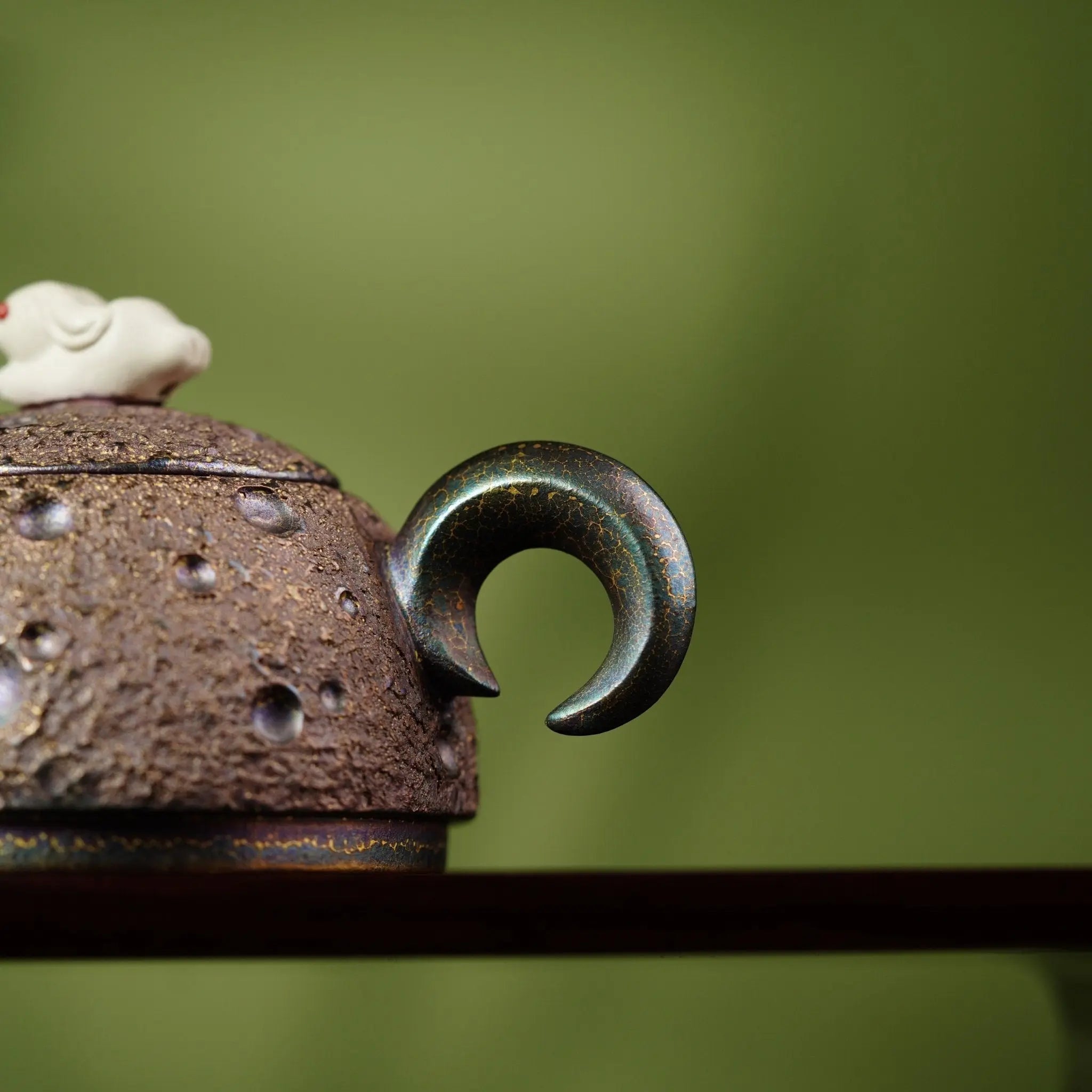 Ben Yue 200cc - Yixing Handmade Teapot 江苏宜兴