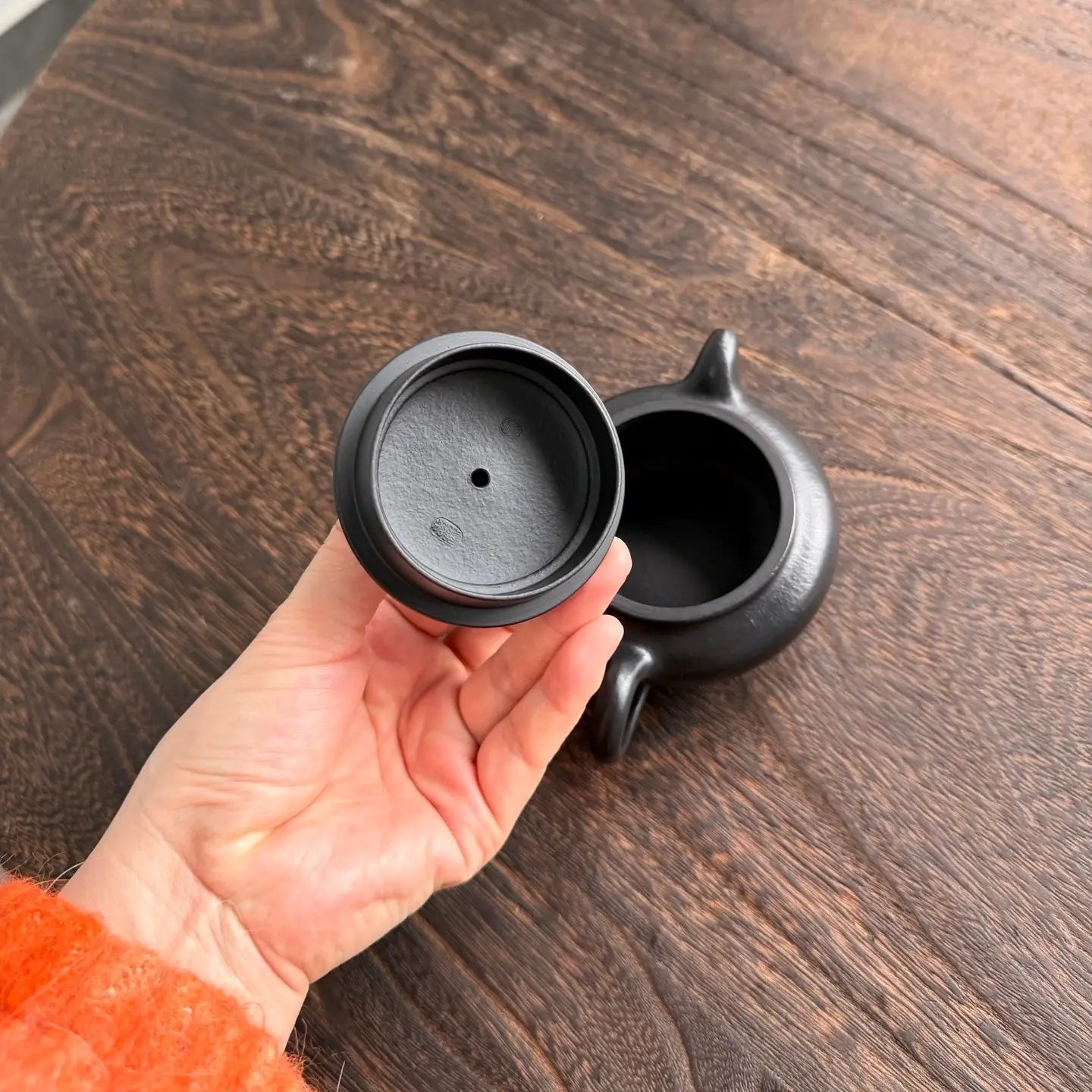 Bian Fu 200cc - Yixing Handmade Teapot 江苏宜兴