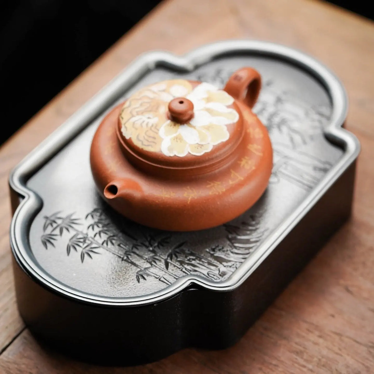 Bian Hu 110cc - Yixing Handmade Teapot 江苏宜兴