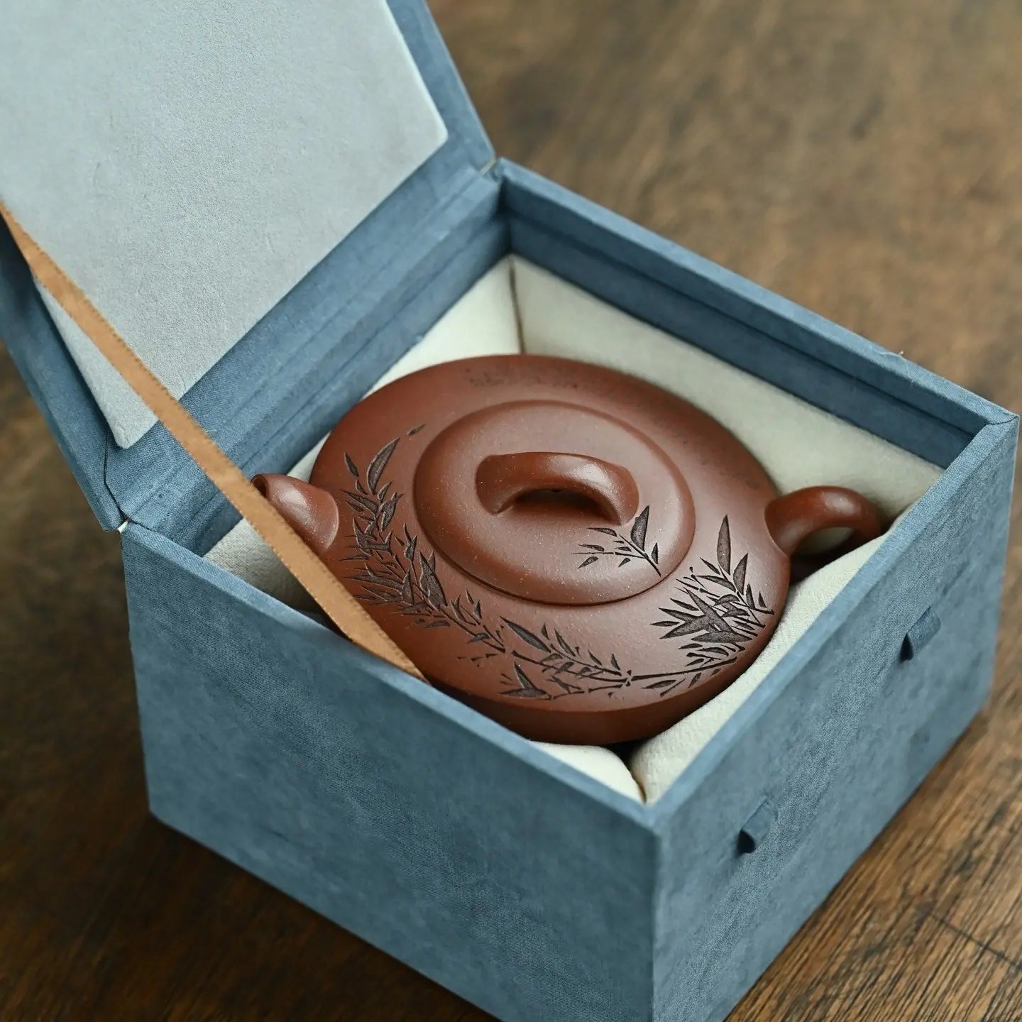 Bian Shi 160cc - Yixing Handmade Teapot 江苏宜兴