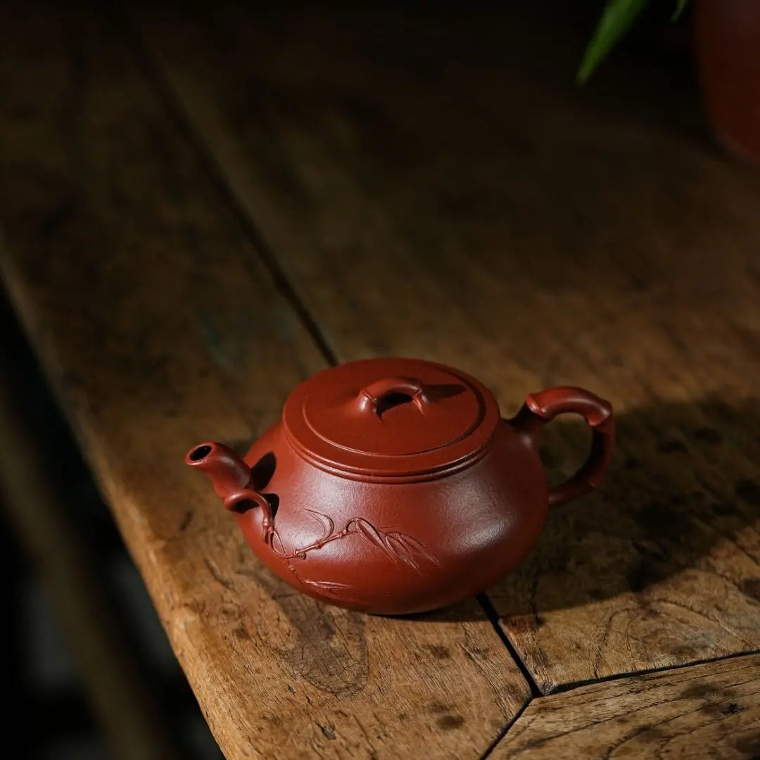 Bian Ying 200cc - Yixing Handmade Teapot 江苏宜兴