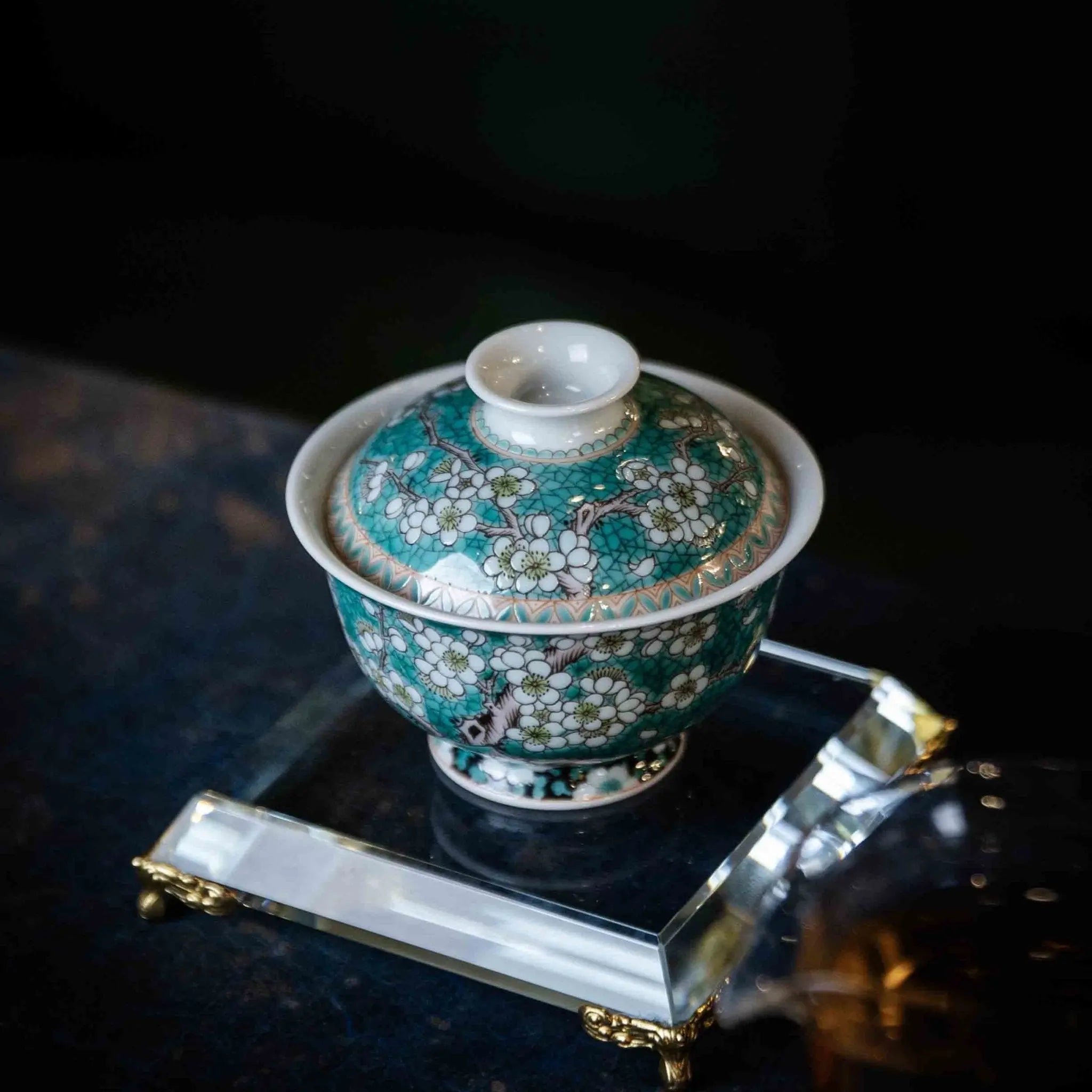 Bing Mei 100cc - Jing De Zhen Porcelain Gaiwan zycschina