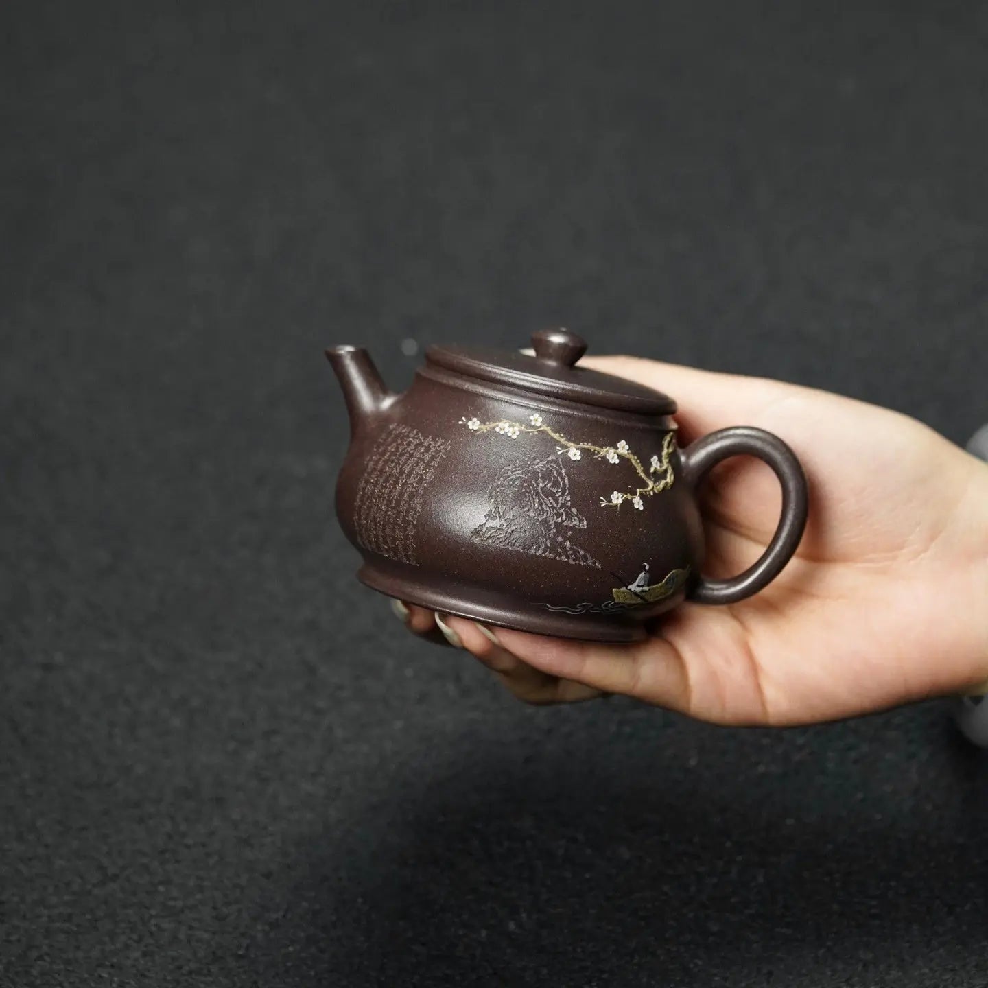 Cang Feng 160cc - Yixing Handmade Teapot 江苏宜兴