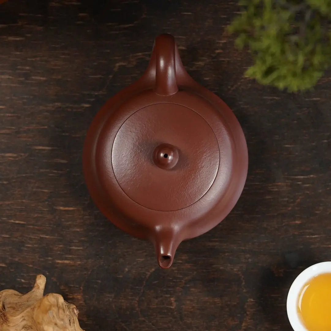 Chen Qu 200cc - Yixing Handmade Teapot 江苏宜兴