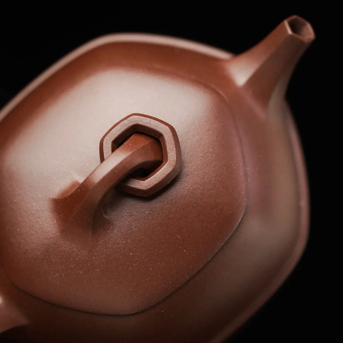 Chen Zhong 180cc - Yixing Handmade Teapot 江苏宜兴
