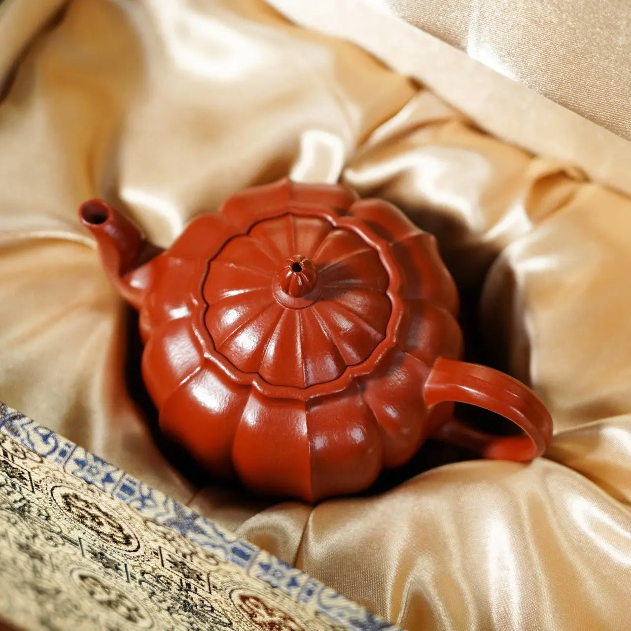 Chong Lou 195cc - Yixing Handmade Teapot 江苏宜兴
