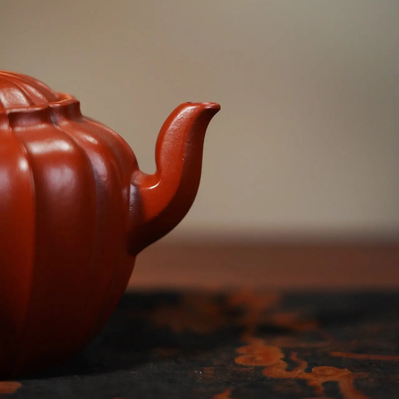 Chong Lou 195cc - Yixing Handmade Teapot 江苏宜兴