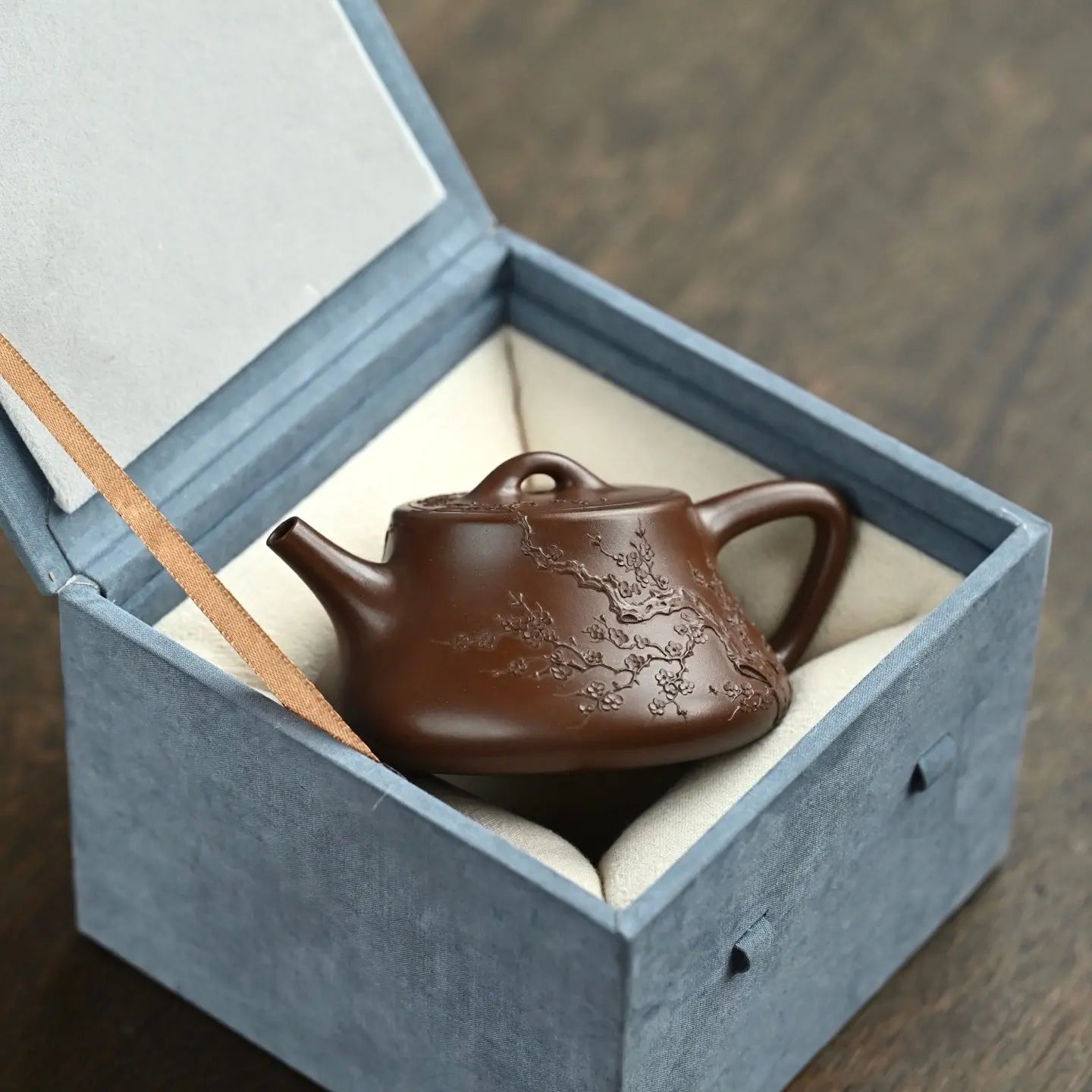 Chu Piao 190cc - Yixing Handmade Teapot 江苏宜兴