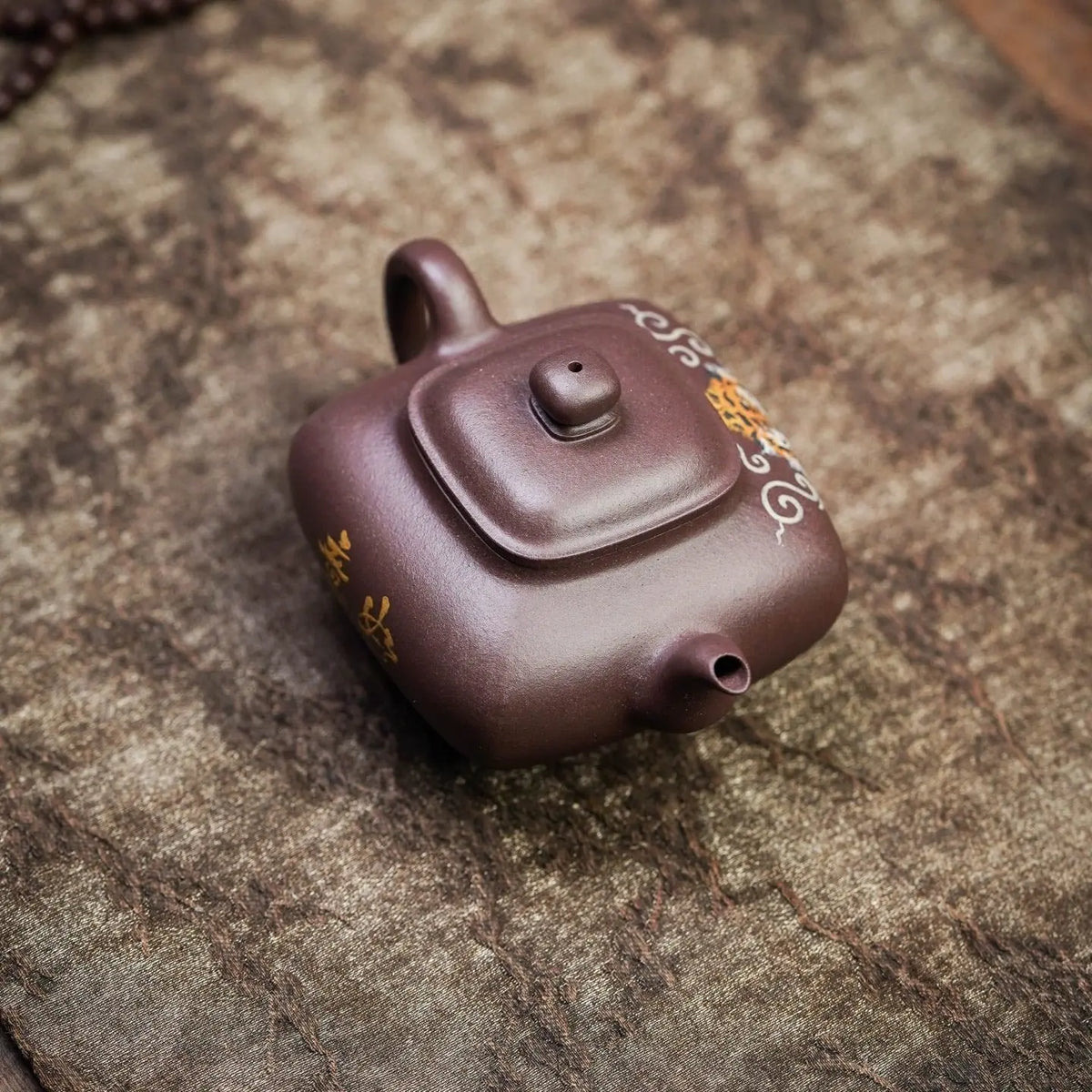 Chuan Lu 130cc - Yixing Handmade Teapot 江苏宜兴
