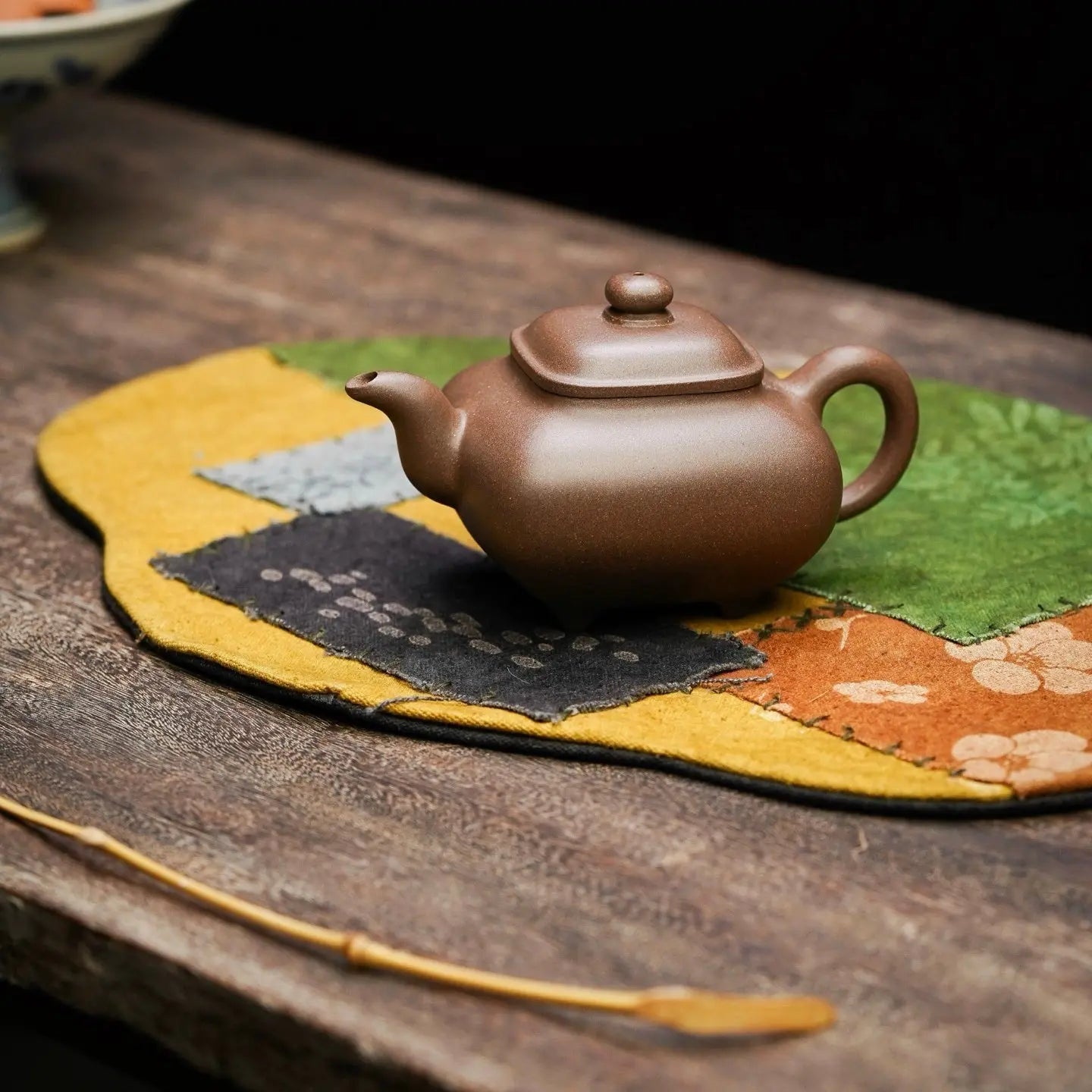 Chuan Lu 150cc - Yixing Handmade Teapot 江苏宜兴