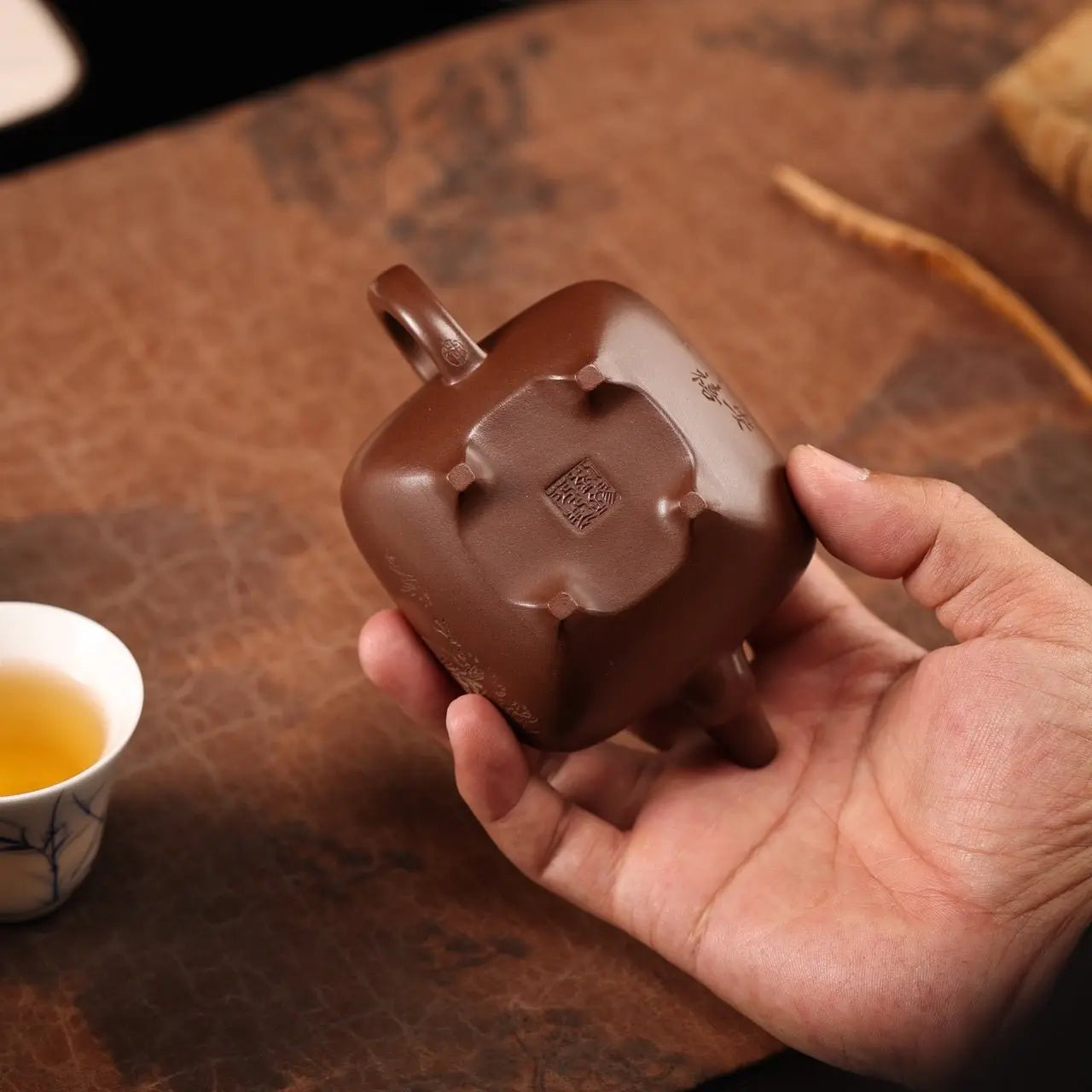 Chuan Lu 180cc - Yixing Handmade Teapot 江苏宜兴