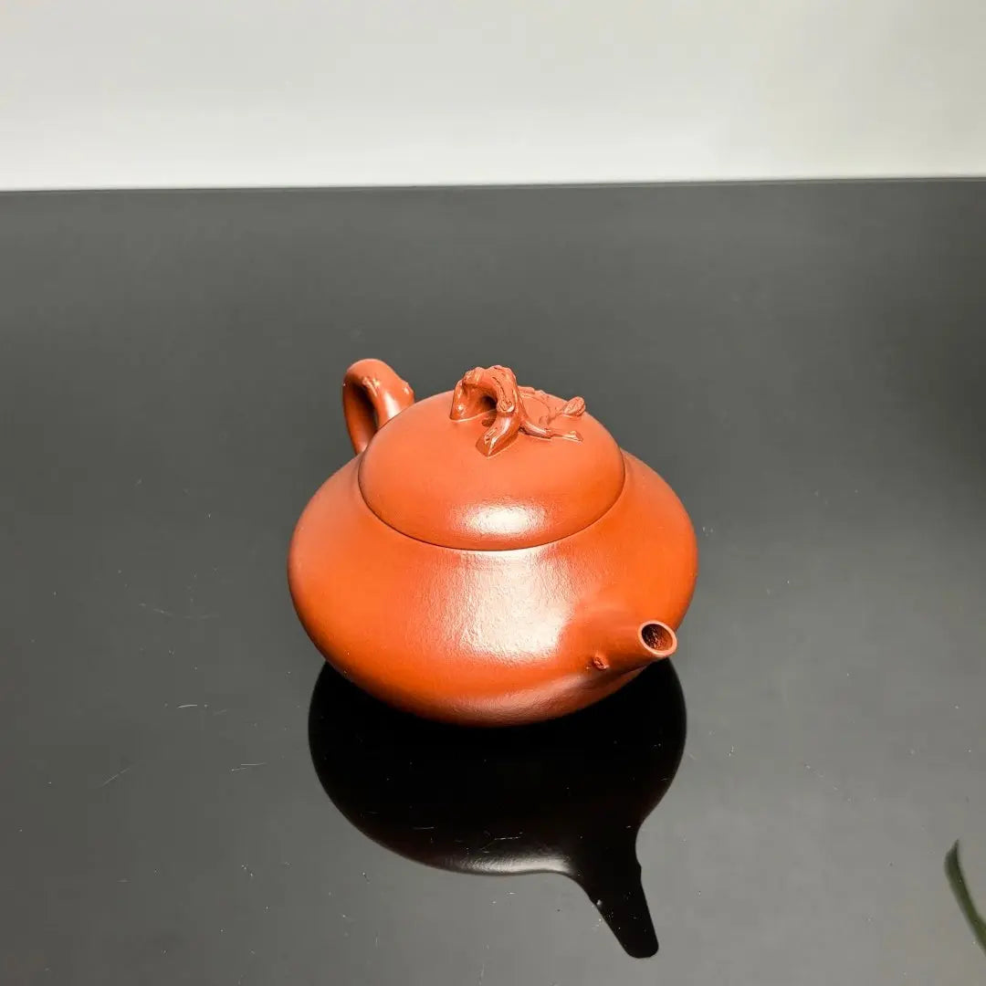 Chun Hua Shui Ping 150cc - Yixing Handmade Teapot 江苏宜兴