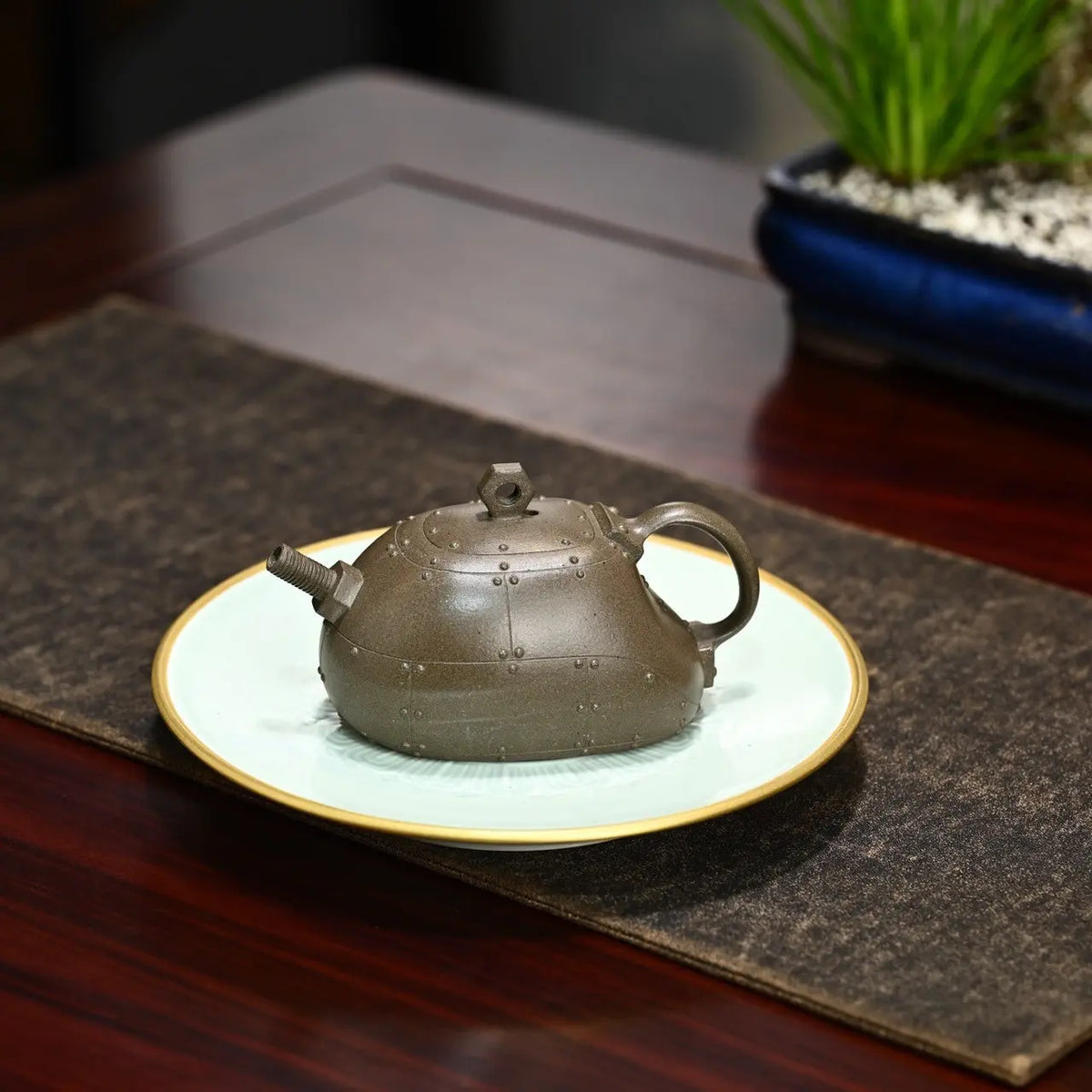 Cyberpunk 180cc - Yixing Handmade Teapot 江苏宜兴