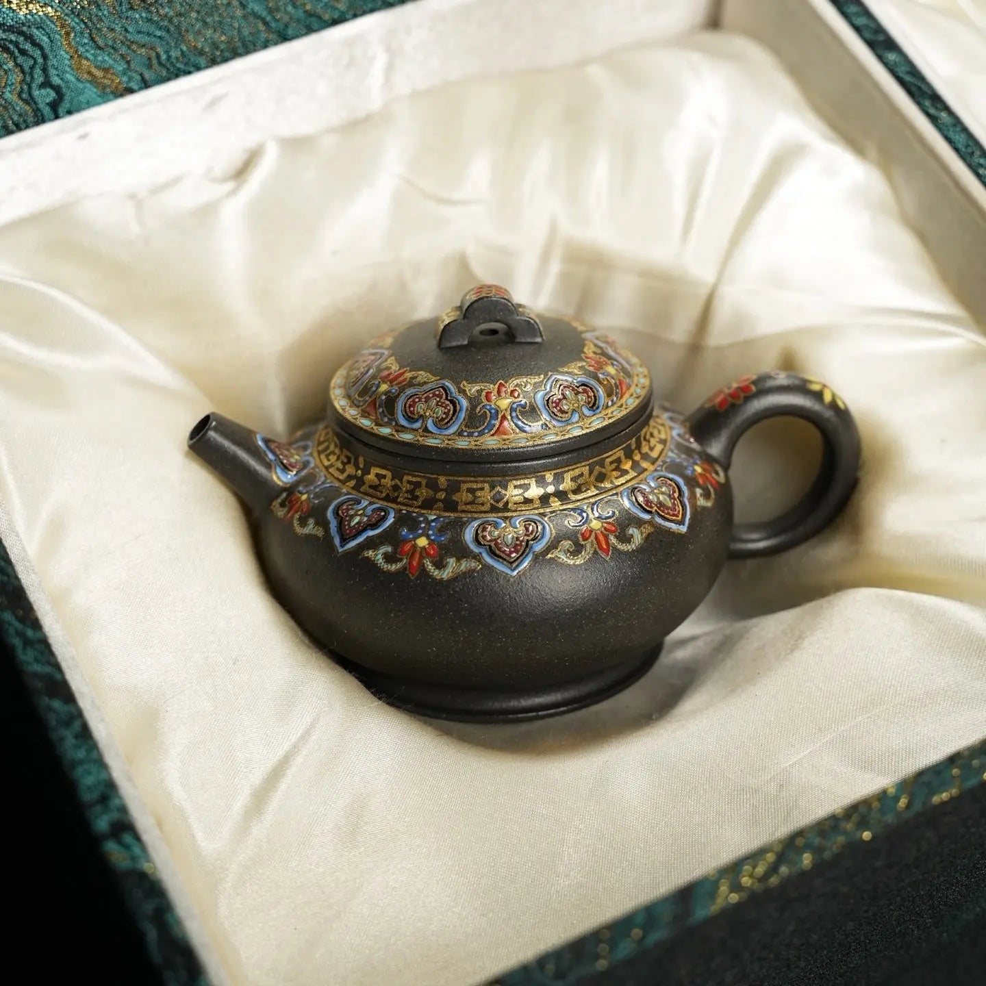 Da Bin Yun Qiao 120cc - Yixing Handmade Teapot 江苏宜兴
