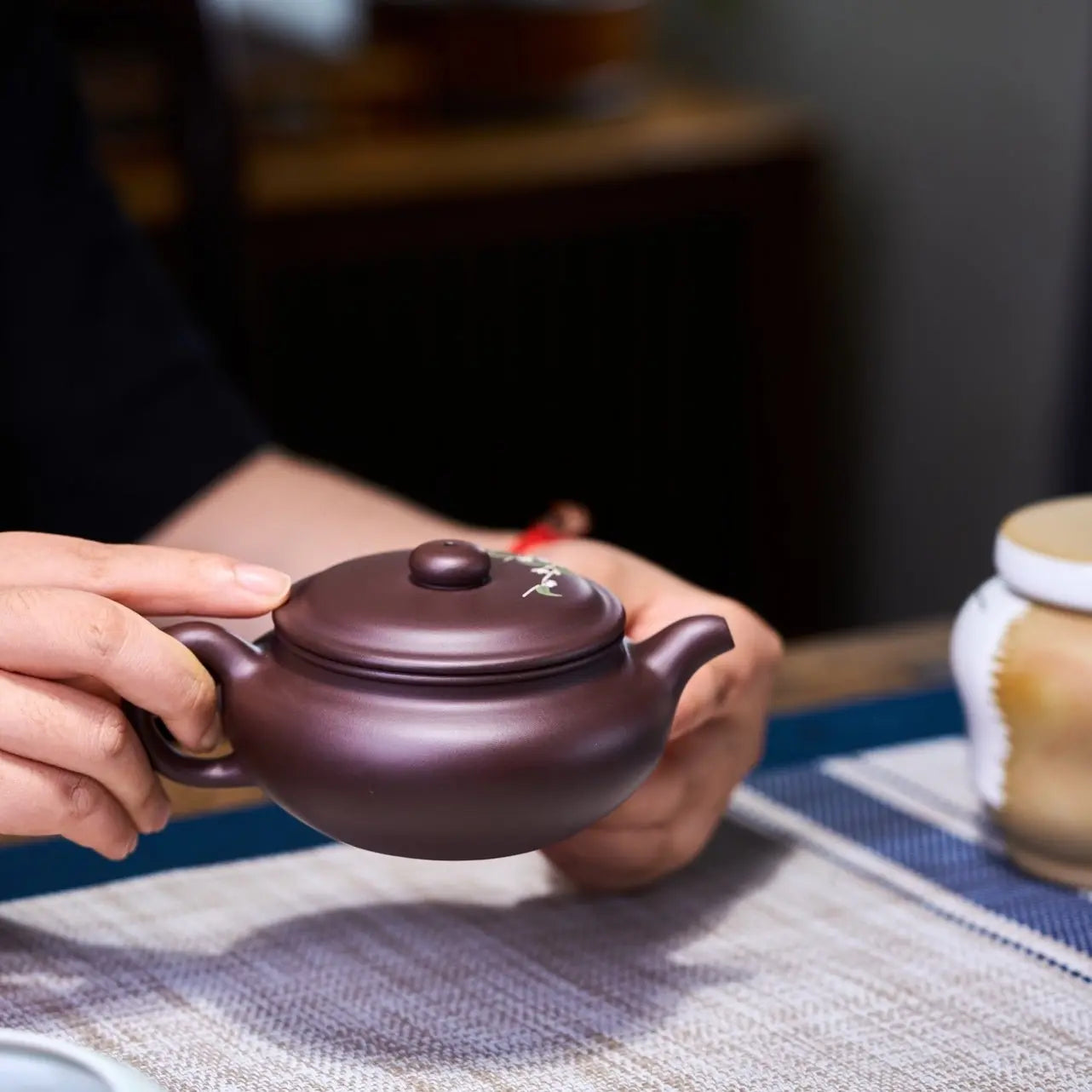 Da Kou Bian Fu 190cc - Yixing Handmade Teapot 江苏宜兴