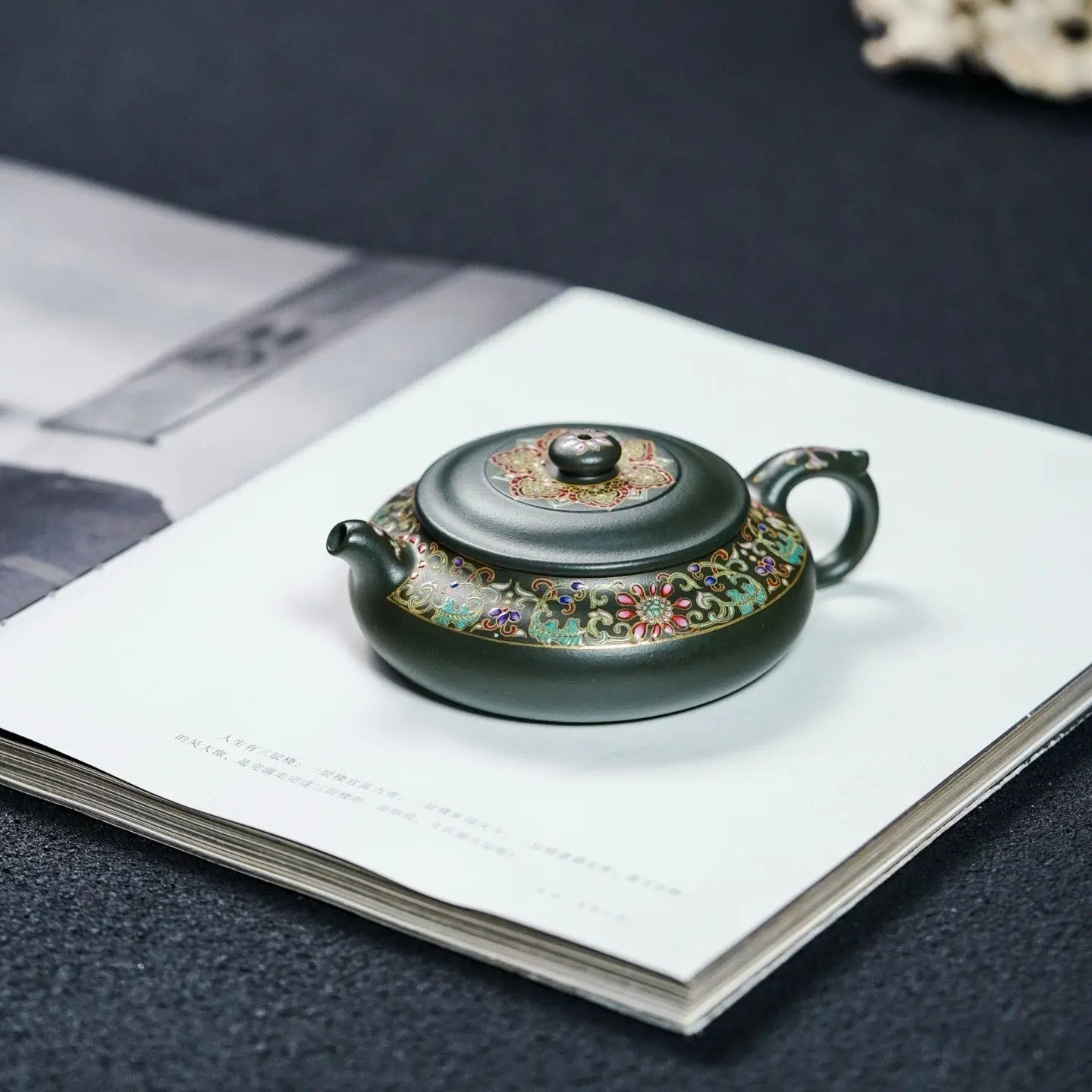 Da Yun Xu Bian 130cc - Yixing Handmade Teapot 江苏宜兴
